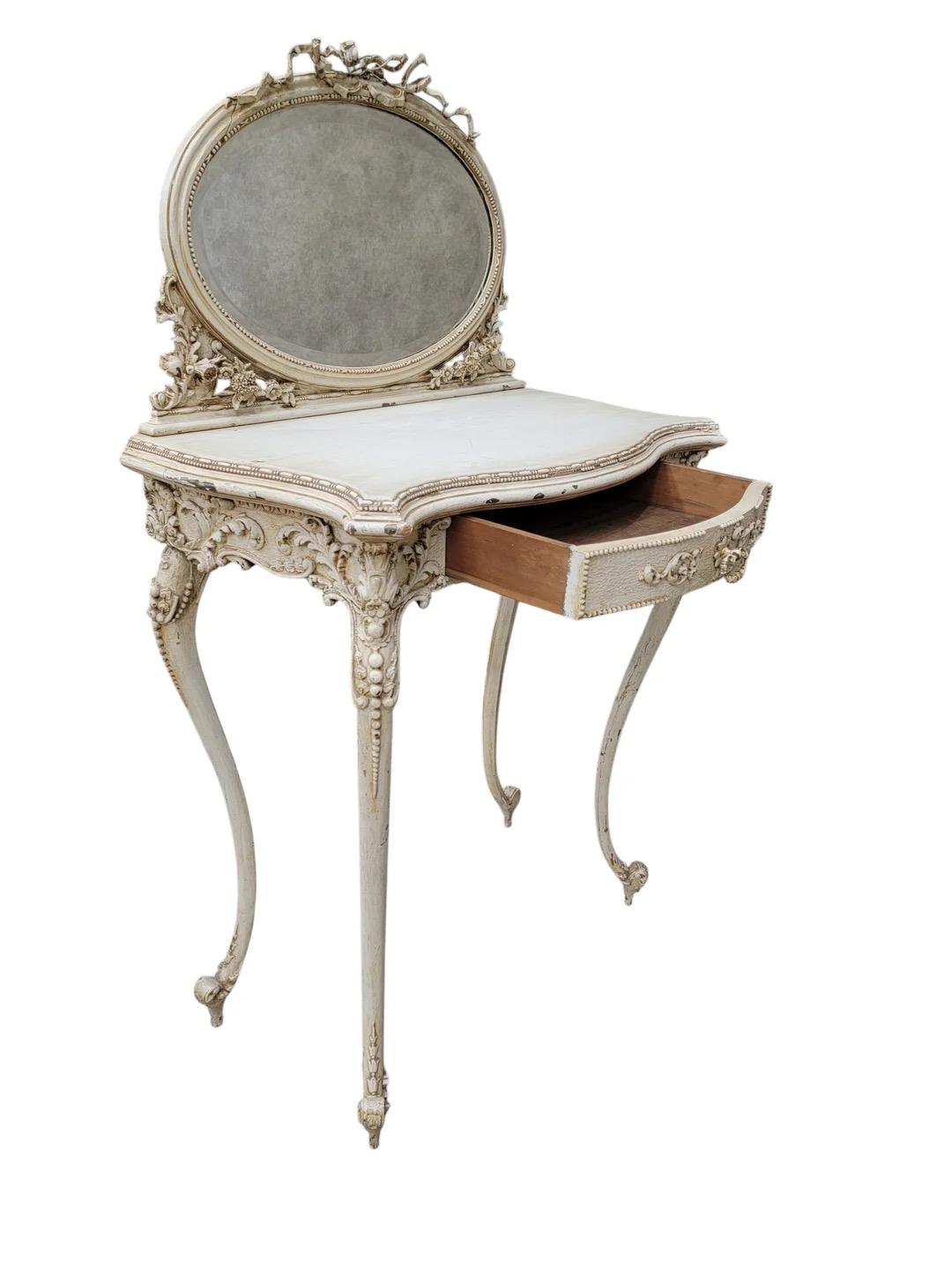 Ancienne table de toilette sculptée de style Louis XV française avec chaise en vente 4