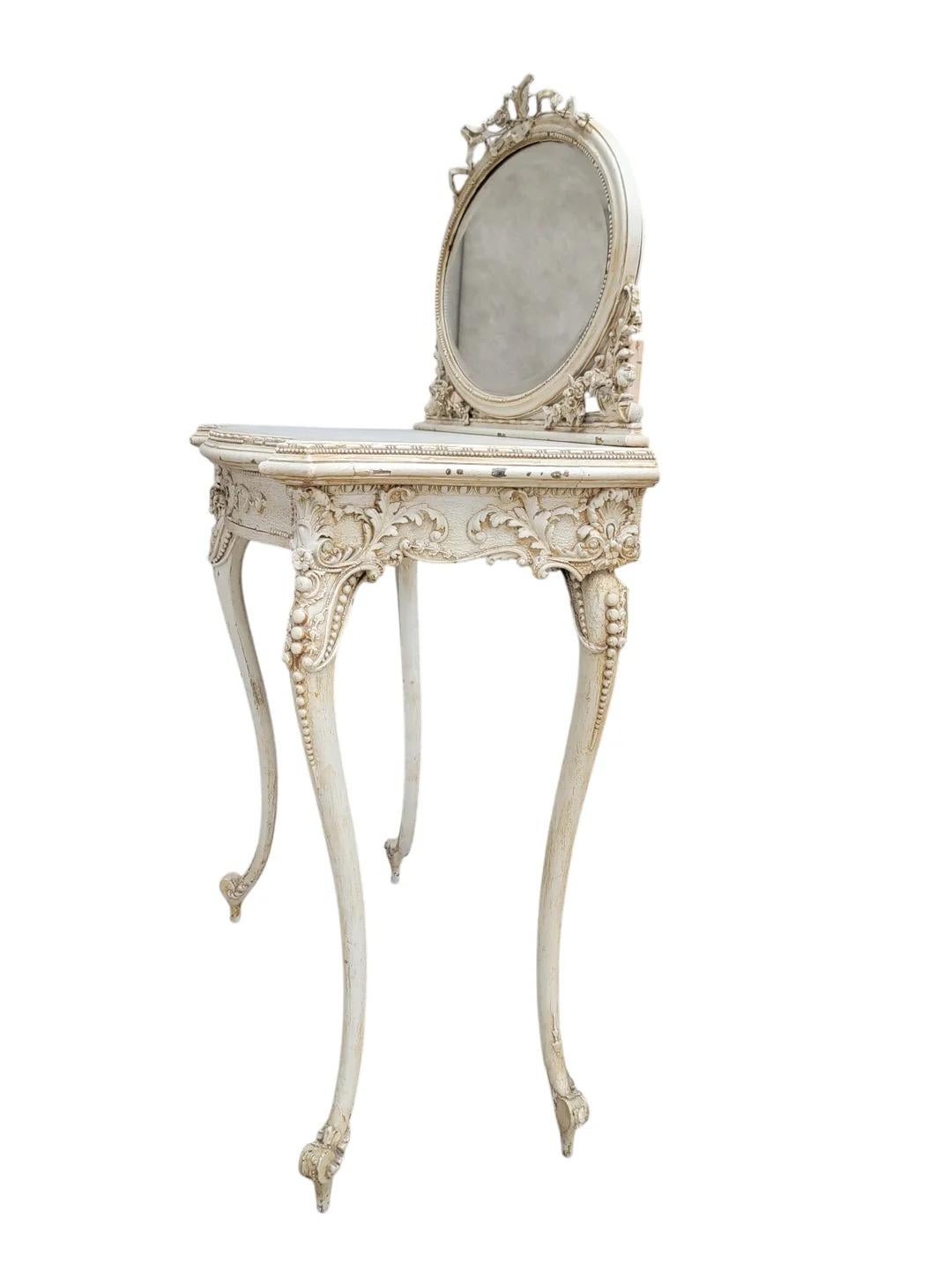 Peinture Ancienne table de toilette sculptée de style Louis XV française avec chaise en vente