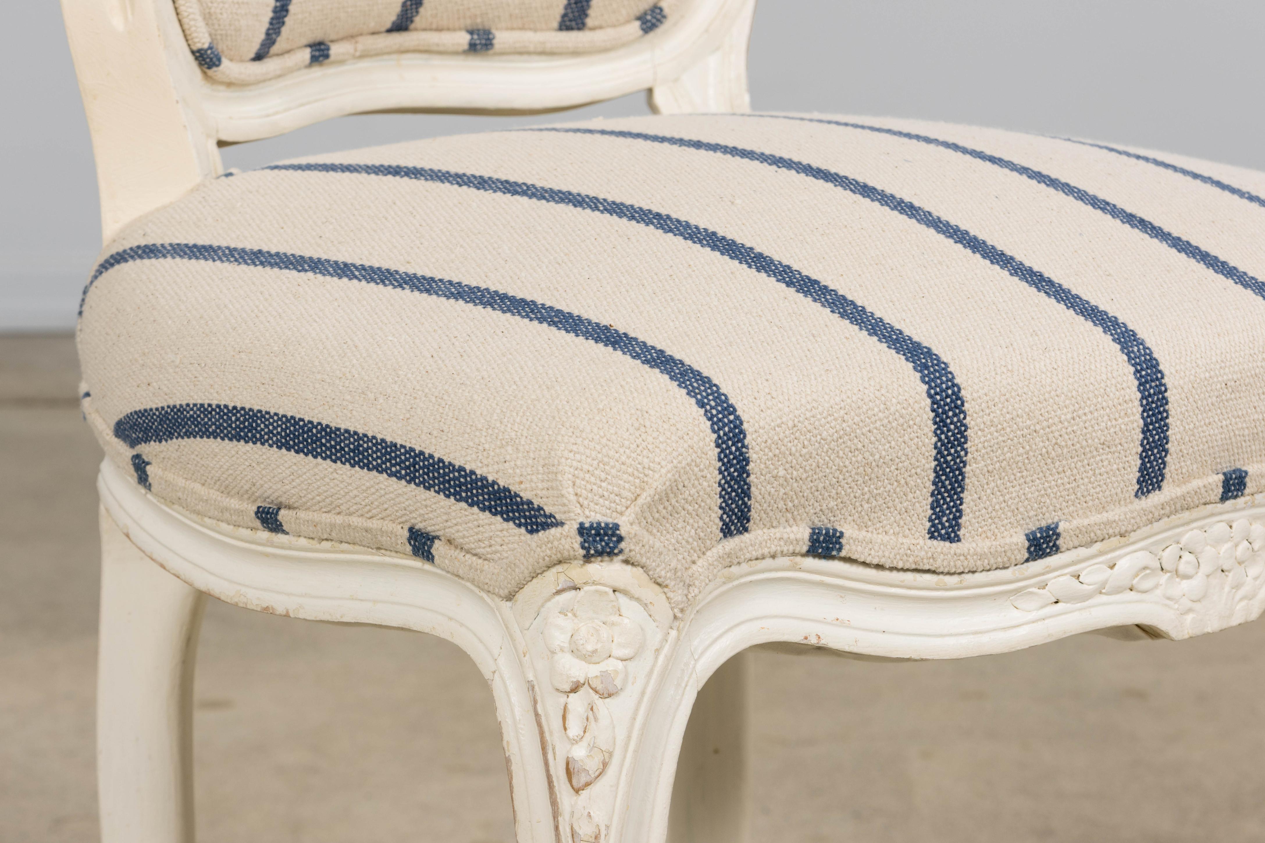 Antique French Louis XV Style Painted Dining Chairs in Blue Stripe- Set of 8 en vente 12