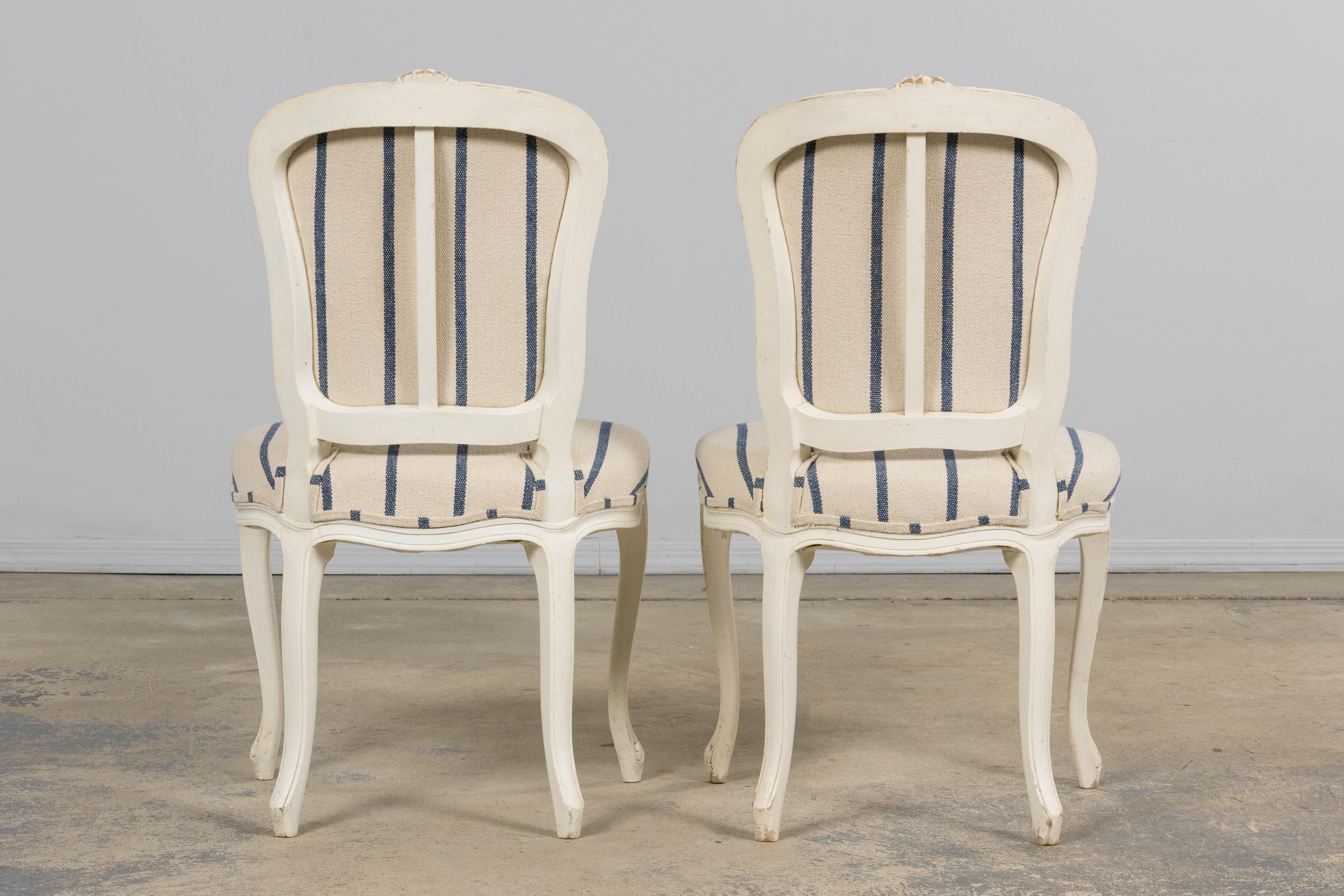 Antique French Louis XV Style Painted Dining Chairs in Blue Stripe- Set of 8 en vente 13
