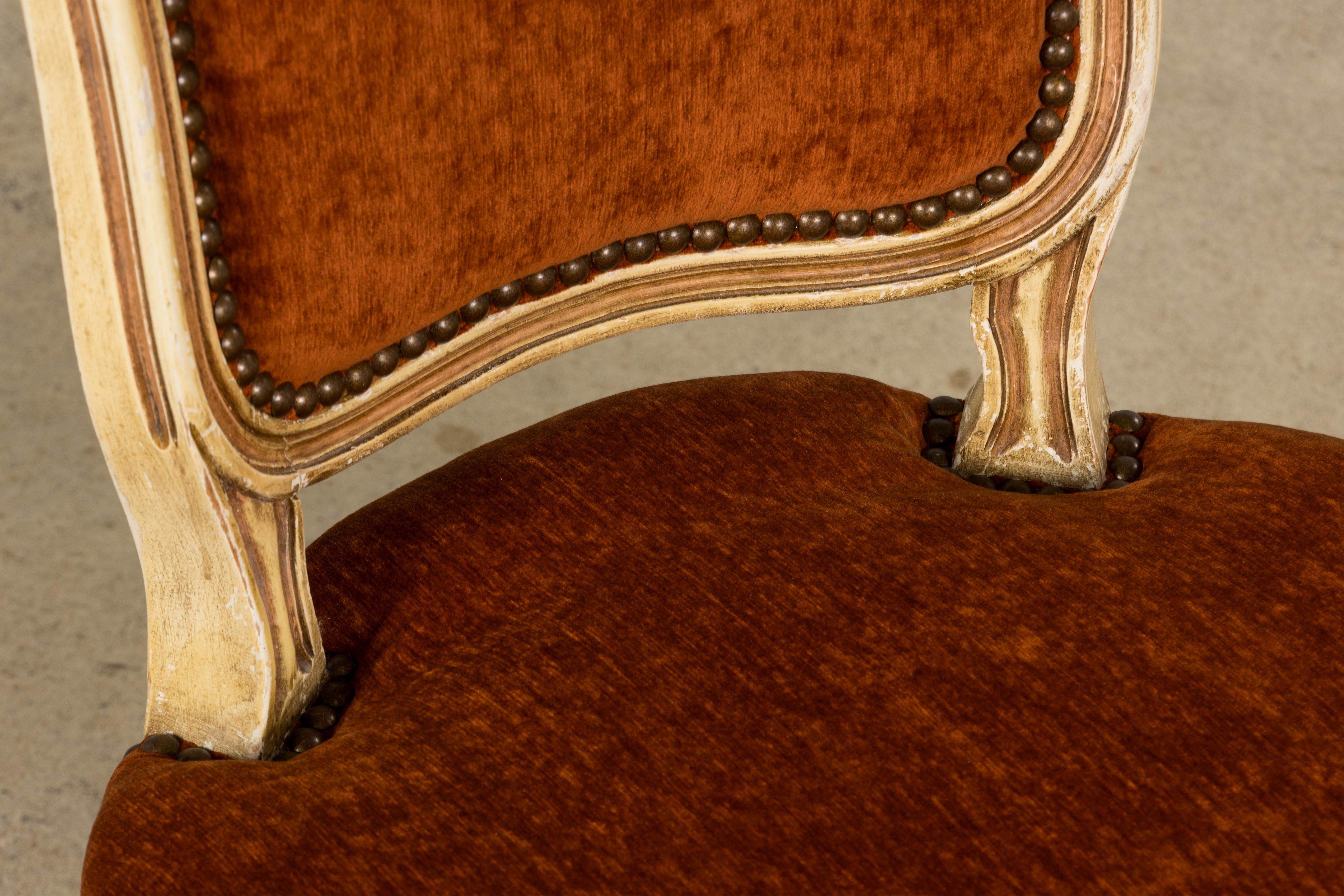 Antique French Louis XV Stil gemalt Esszimmerstühle In Rust Stoff - Set von 6 im Angebot 2