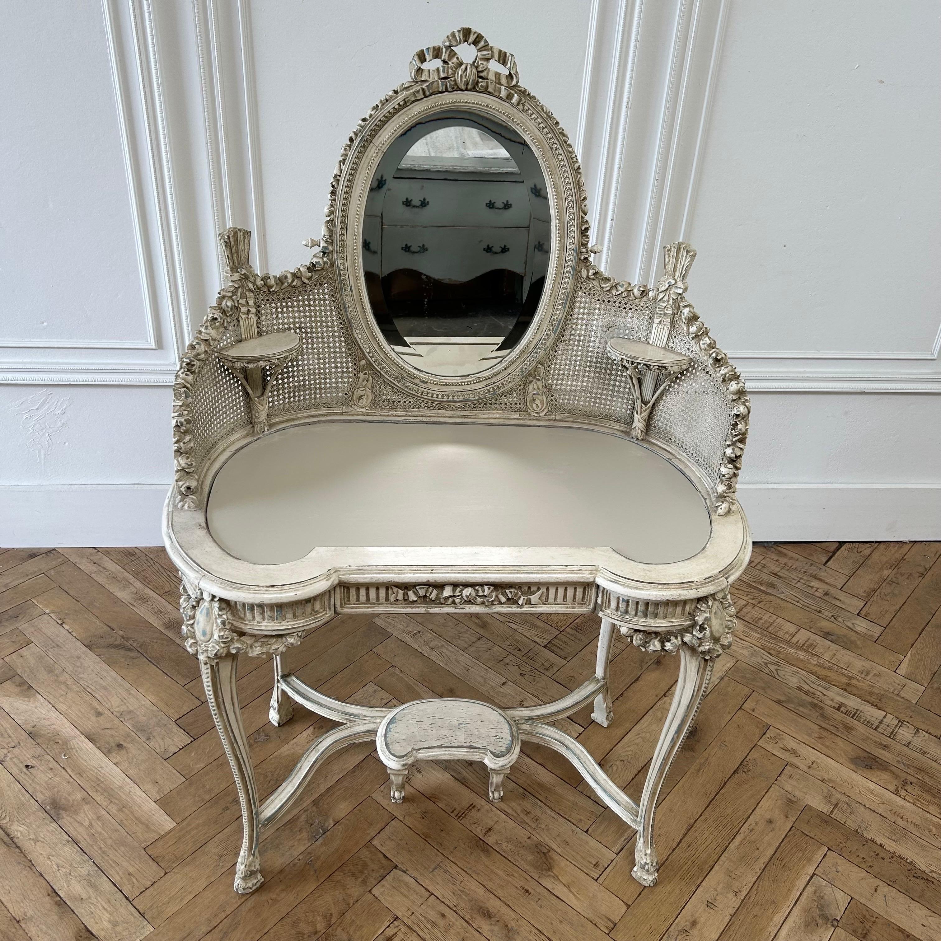 Antique French Louis XV Style Painted Vanity with Rose Carvings In Good Condition For Sale In Brea, CA