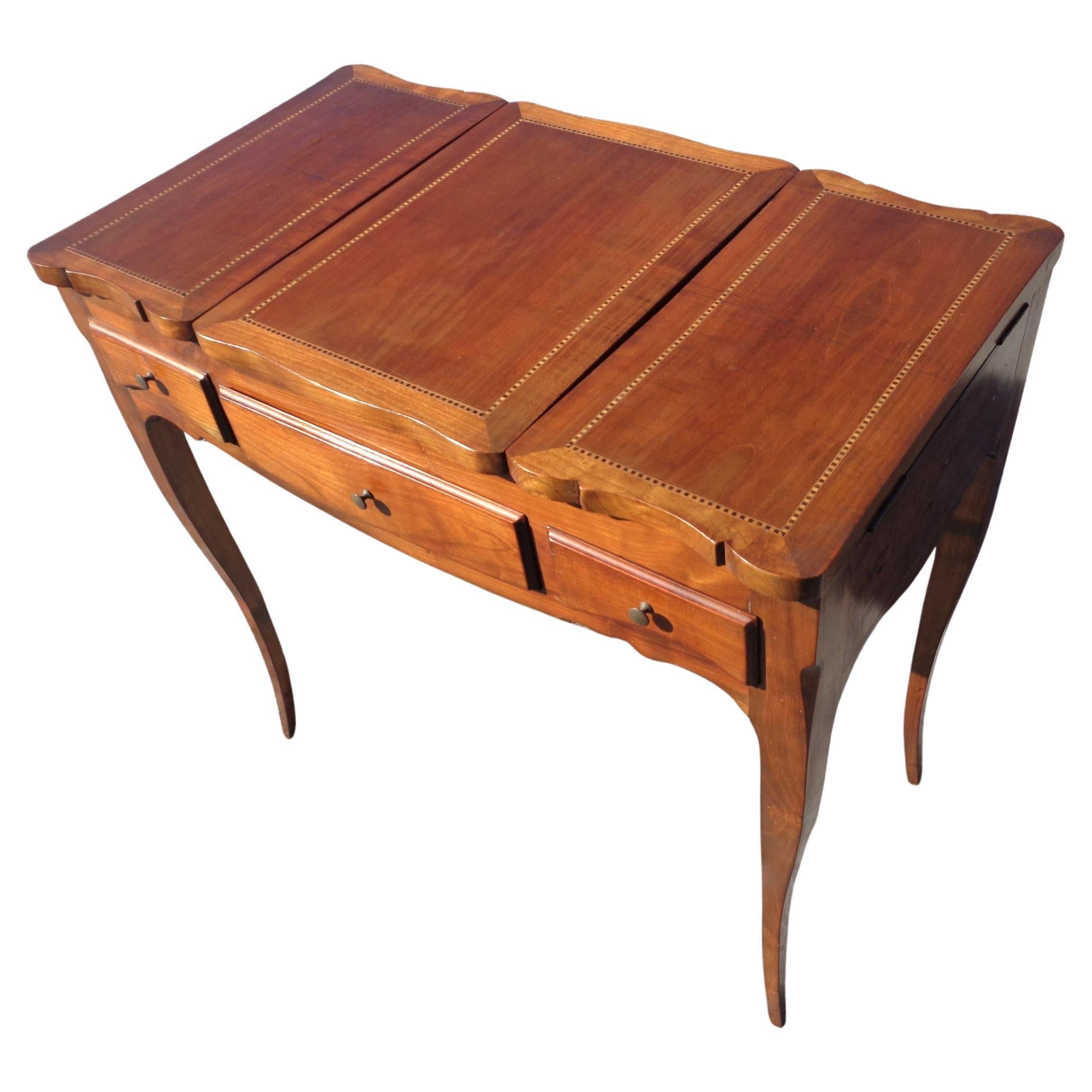 Hand-Carved 19th Century French Louis XV Style Poudreuse Dressing Table