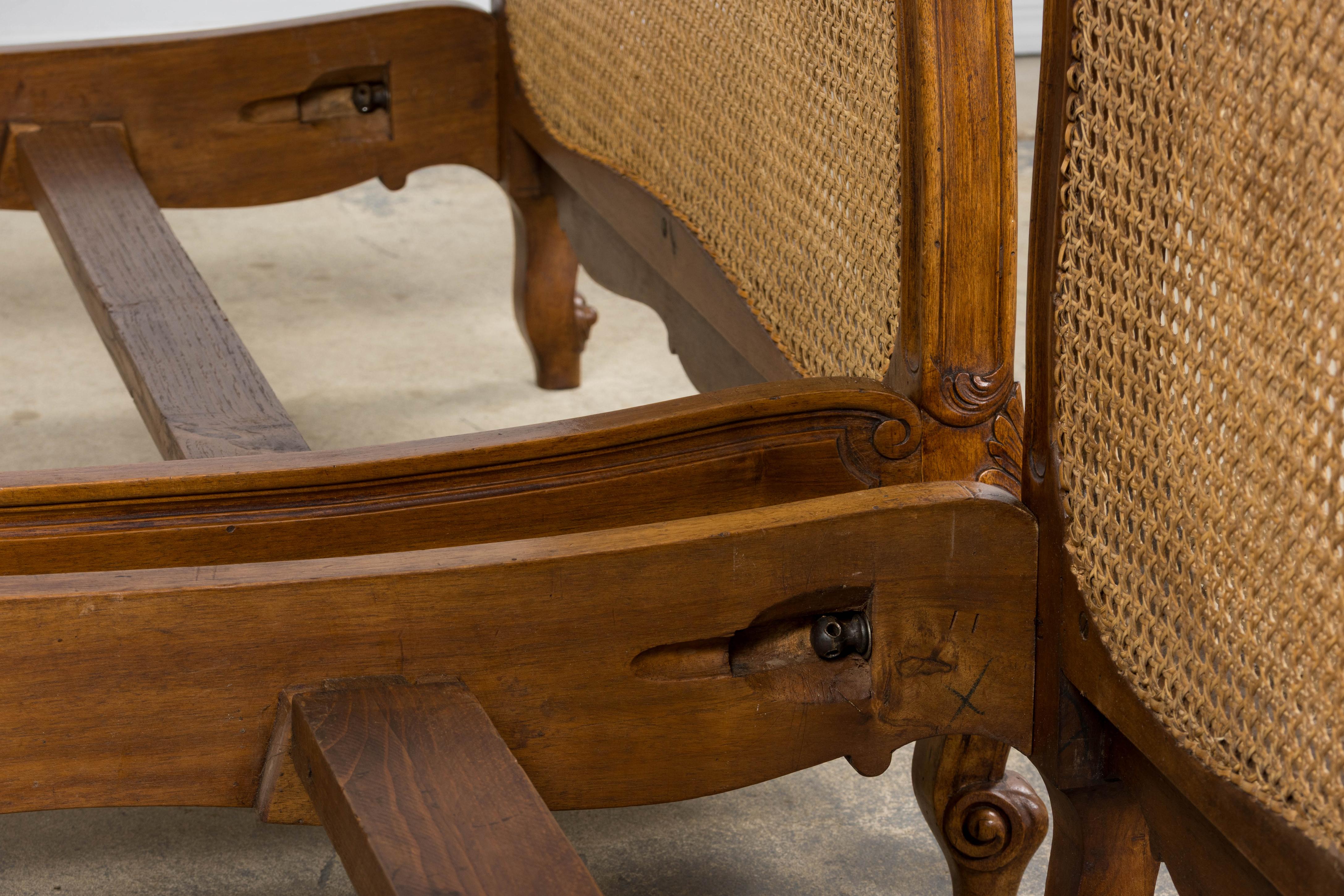 Antique French Louis XV Style Provincial Walnut Twin Size Bed Frames - A Pair in vendita 6