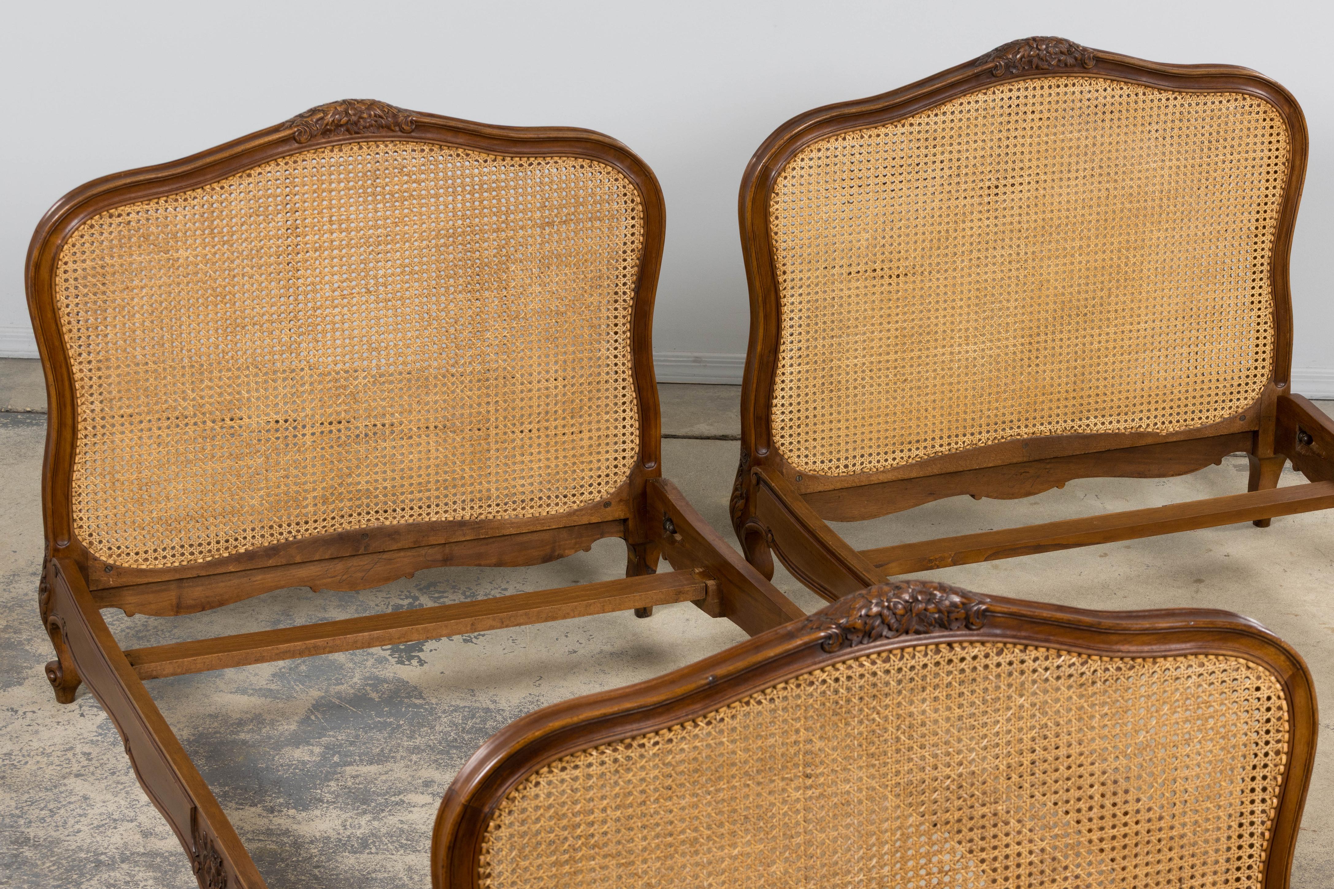 Canna Antique French Louis XV Style Provincial Walnut Twin Size Bed Frames - A Pair in vendita
