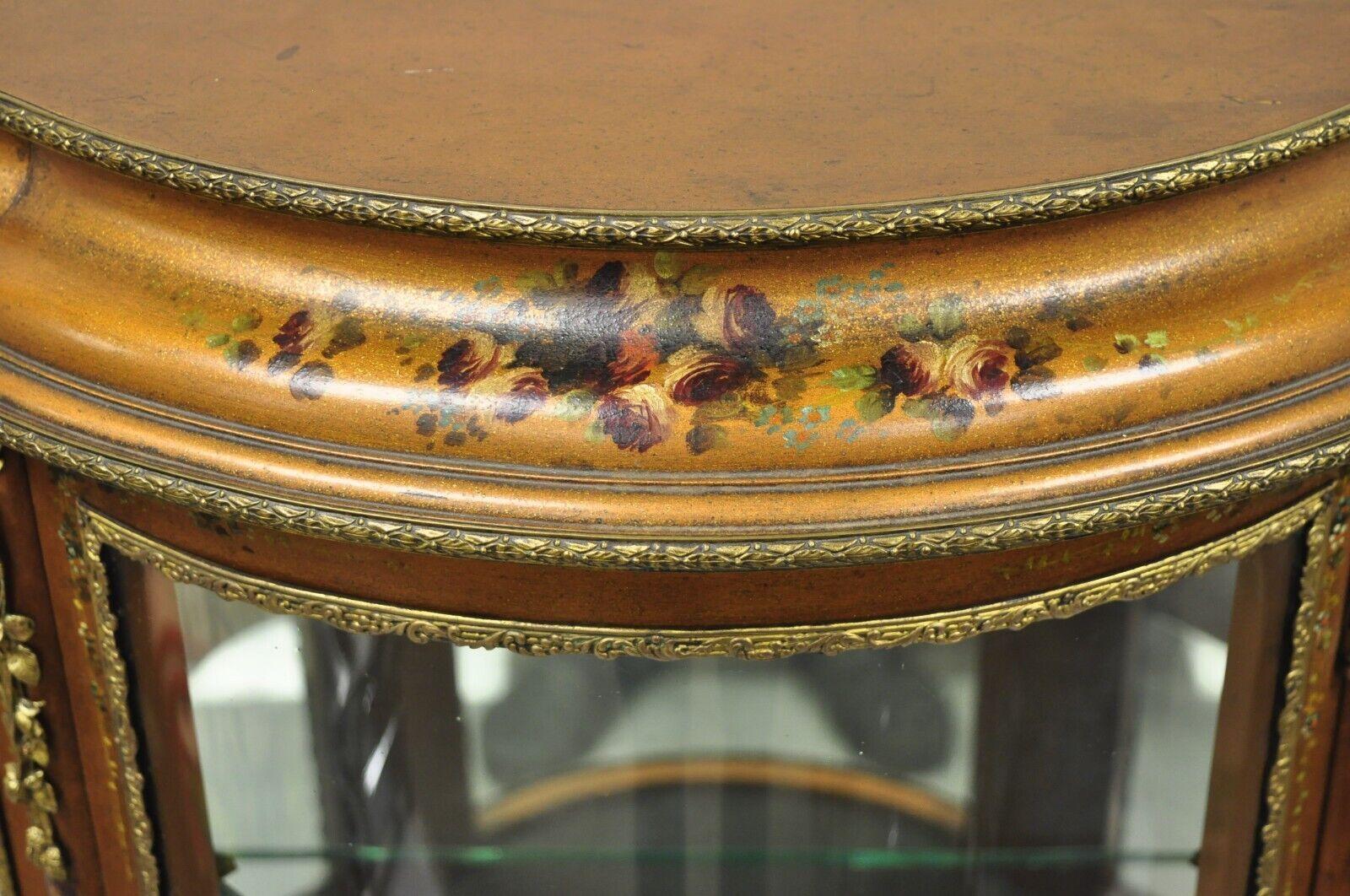 Antike französische Louis XV Stil kleine gewölbte Glas gemalt Curio Vitrine im Angebot 2