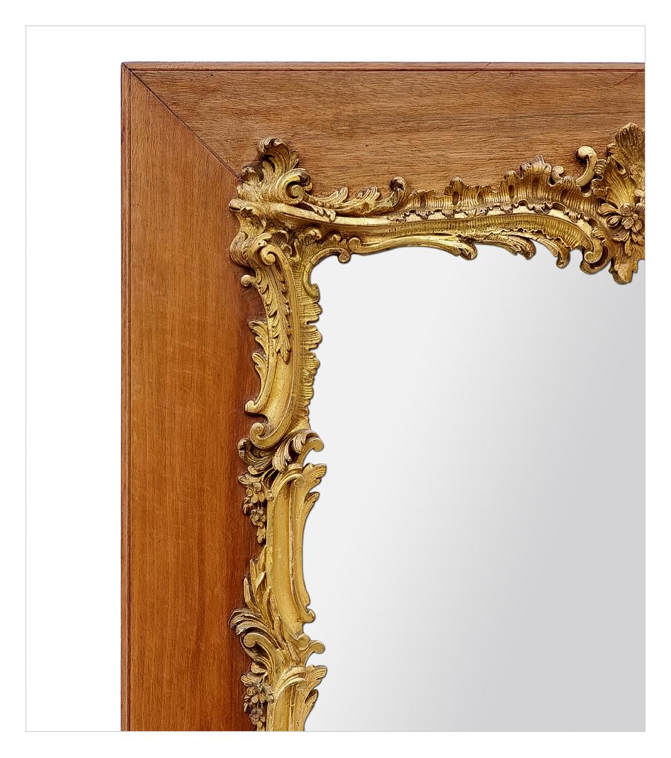 Antique Wall Mirror français de style Louis XV, Wood and Gilded Ornaments, circa 1890 Bon état - En vente à Paris, FR