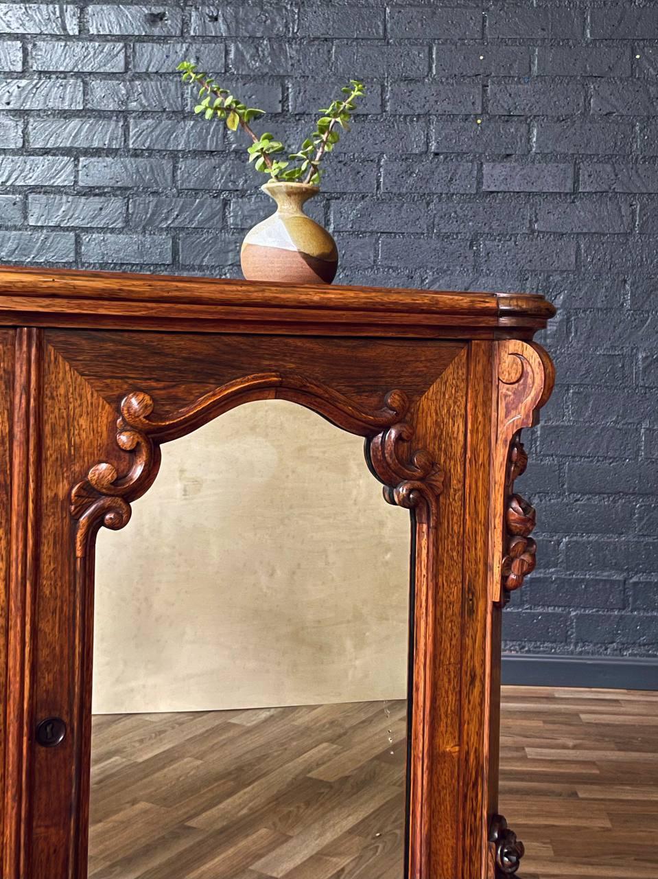 Specchio Antique French Louis XV Style Walnut Cabinet w/ Mirrored Doors in vendita