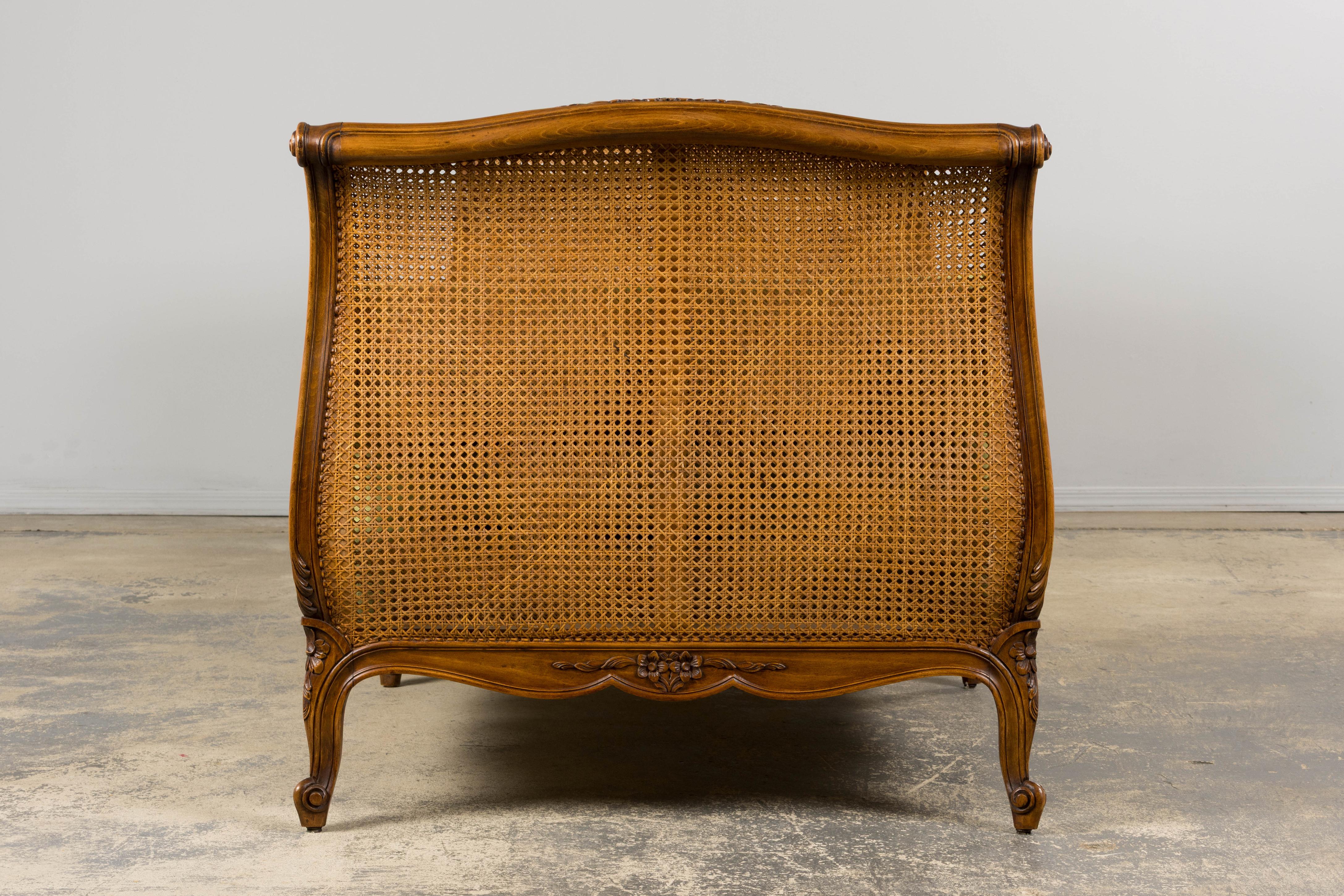 Antique French Louis XV Style Walnut Cane Daybed W/ Light Green Linen For Sale 6