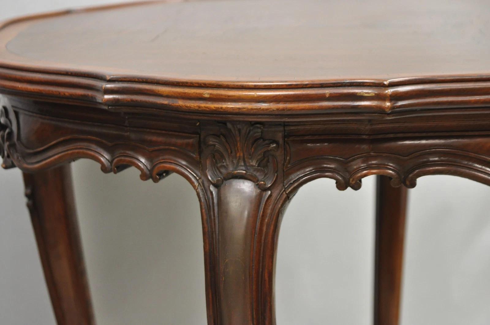 Antique French Louis XV Style Walnut Round Turtle Top Occasional Side Table Pair For Sale 1