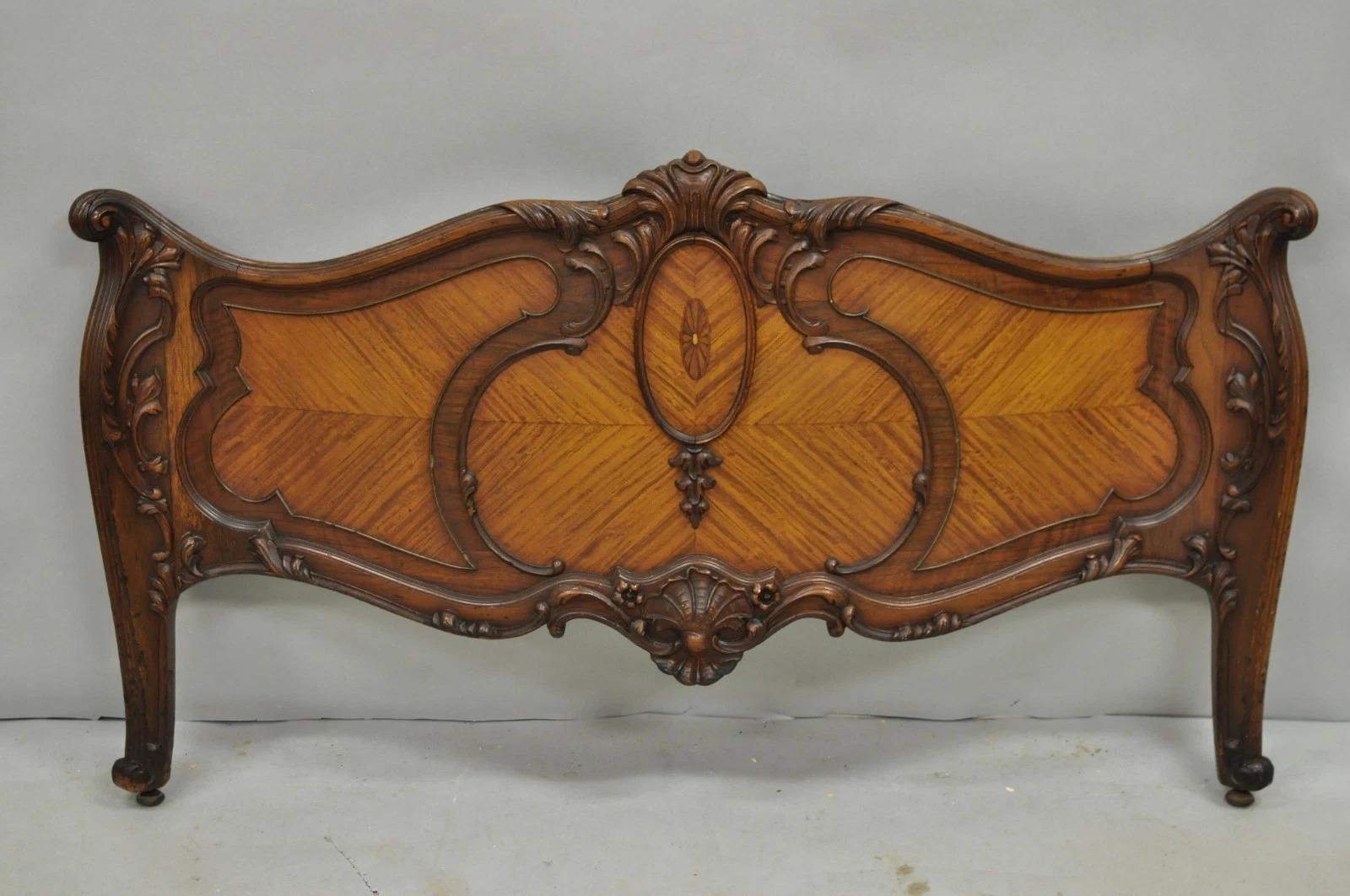Antique French Louis XV Style Walnut Satinwood Inlay Twin Bed Frames - a Pair en vente 8