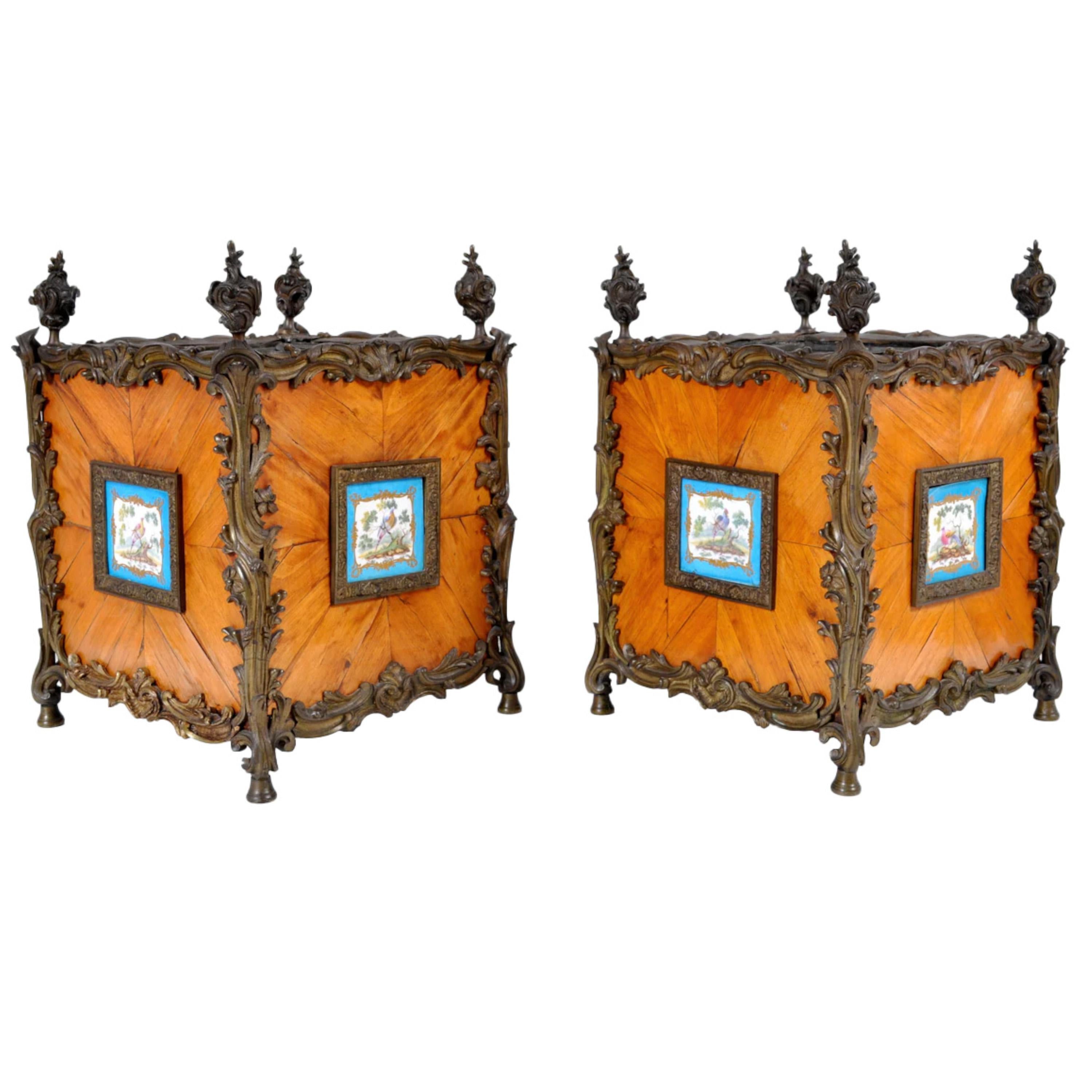 Antique French Louis XV Tulipwood and Sèvres Porcelain Jardinières, circa 1870 In Good Condition For Sale In Portland, OR