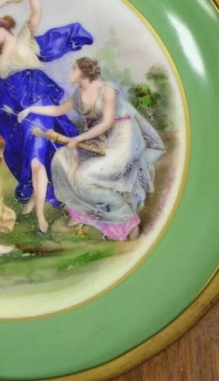 Antique French Louis XV Mesa de centro de nogal con plato de porcelana Angelica Kauffman Desconocido en venta