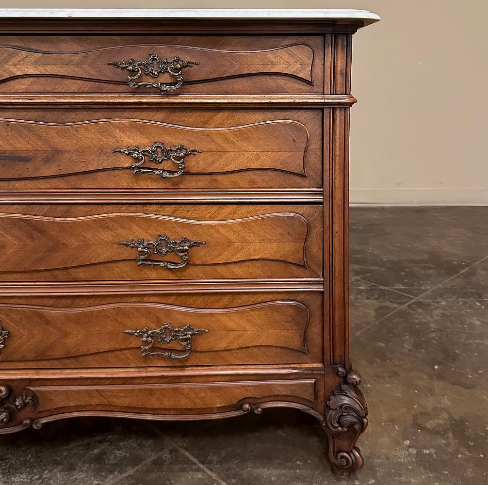 Antique French Louis XV Walnut Commode with Carrara Marble For Sale 7
