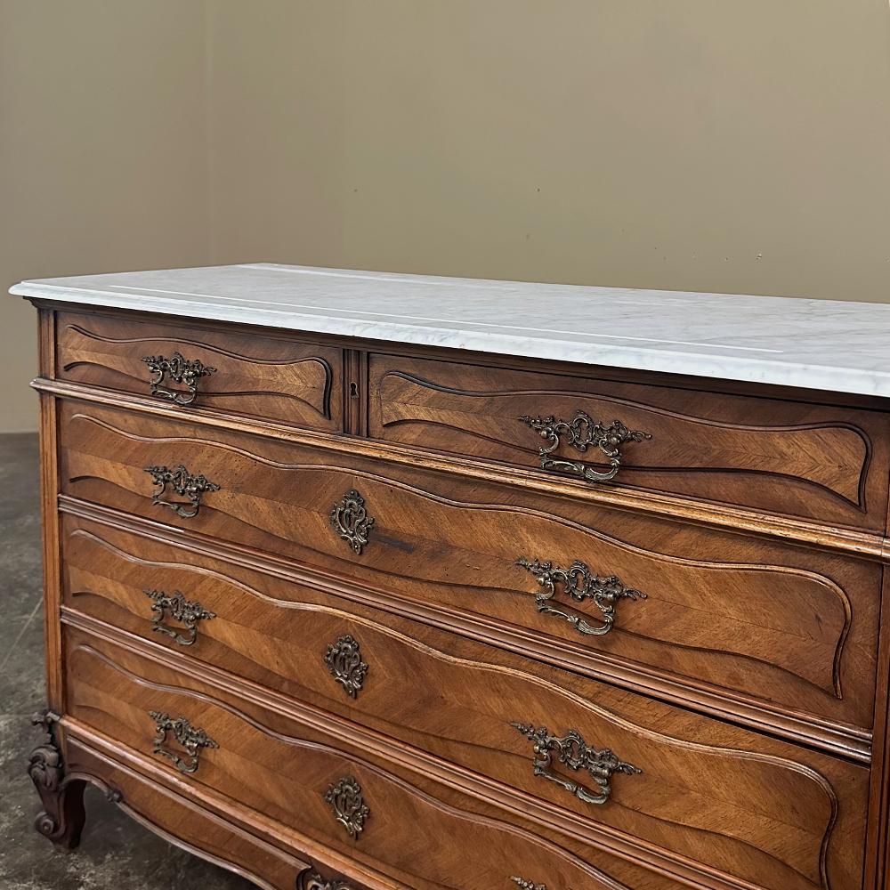 Antique French Louis XV Walnut Commode with Carrara Marble For Sale 8