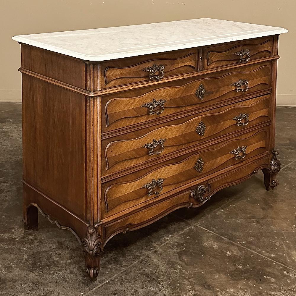 Antique French Louis XV Walnut Commode with Carrara Marble In Good Condition For Sale In Dallas, TX