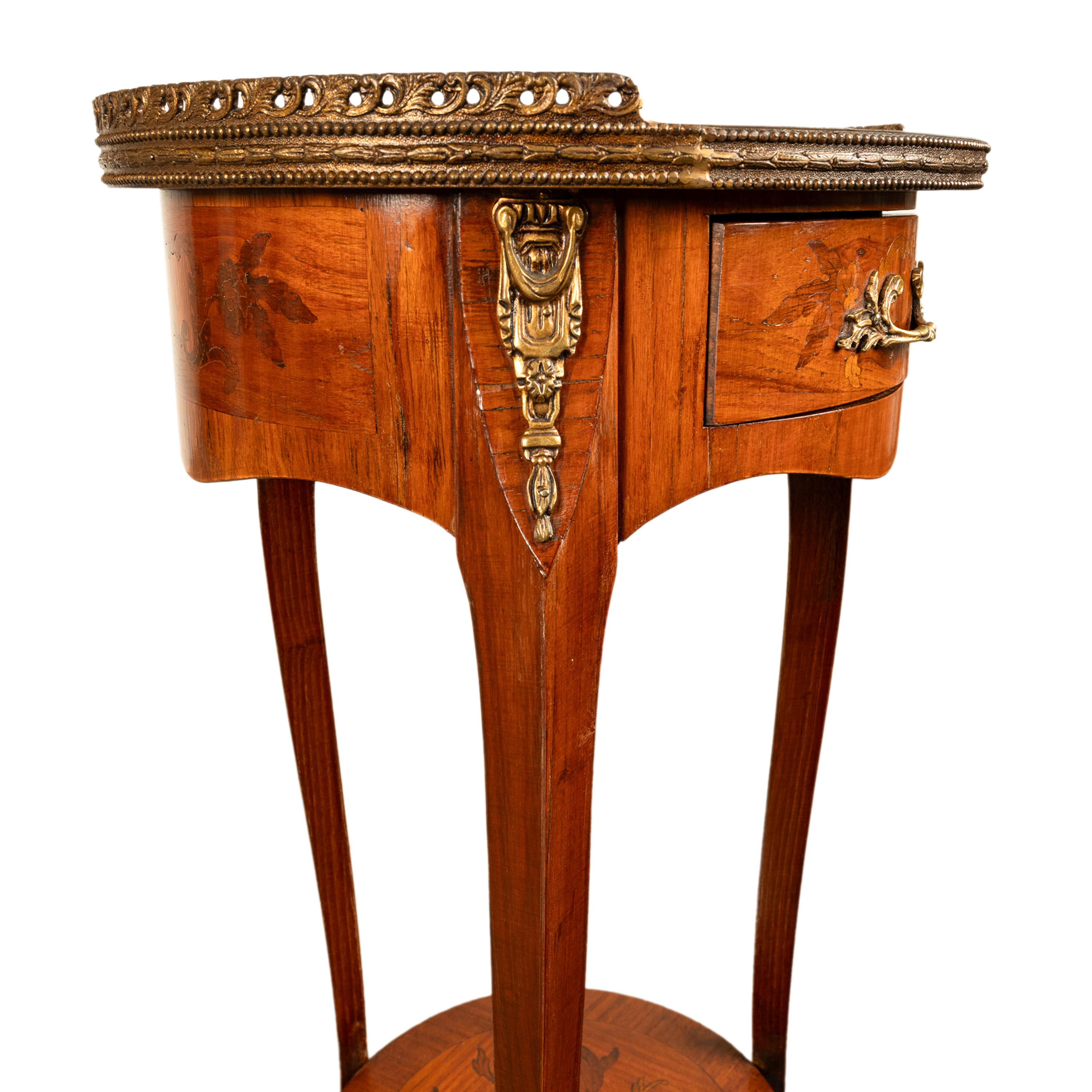 Antique French Louis XV Walnut & Ormolu Marquetry Circular Side Table Stand 1890 9
