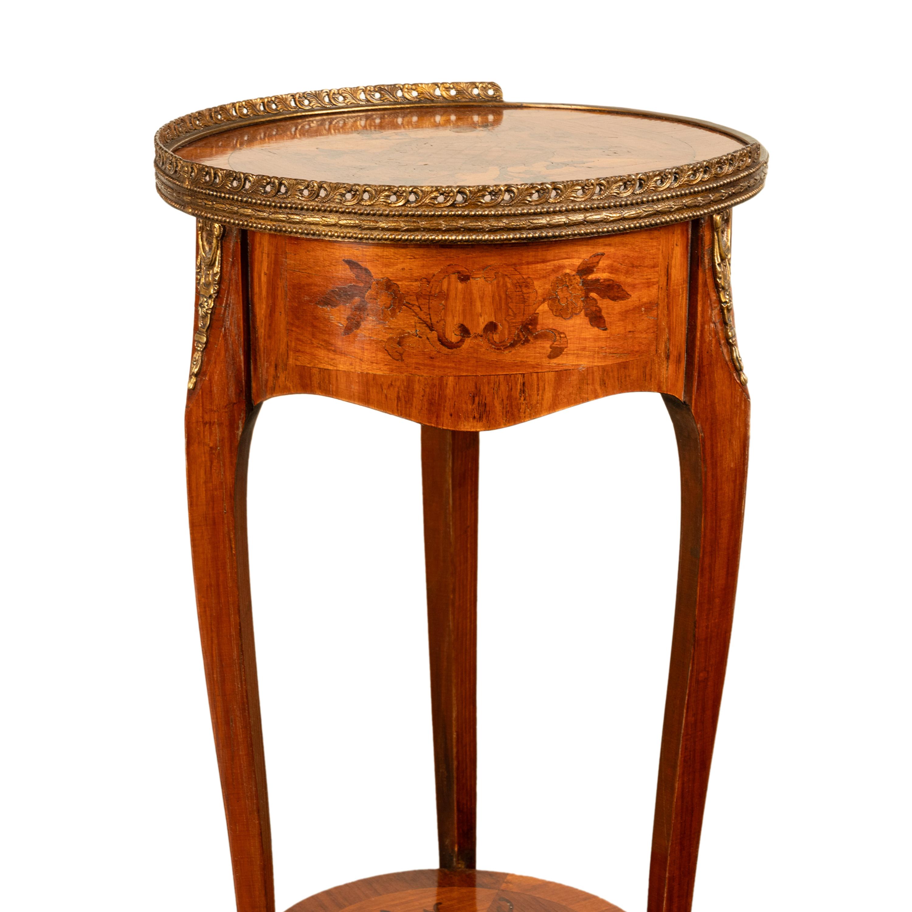 Antique French Louis XV Walnut & Ormolu Marquetry Circular Side Table Stand 1890 12