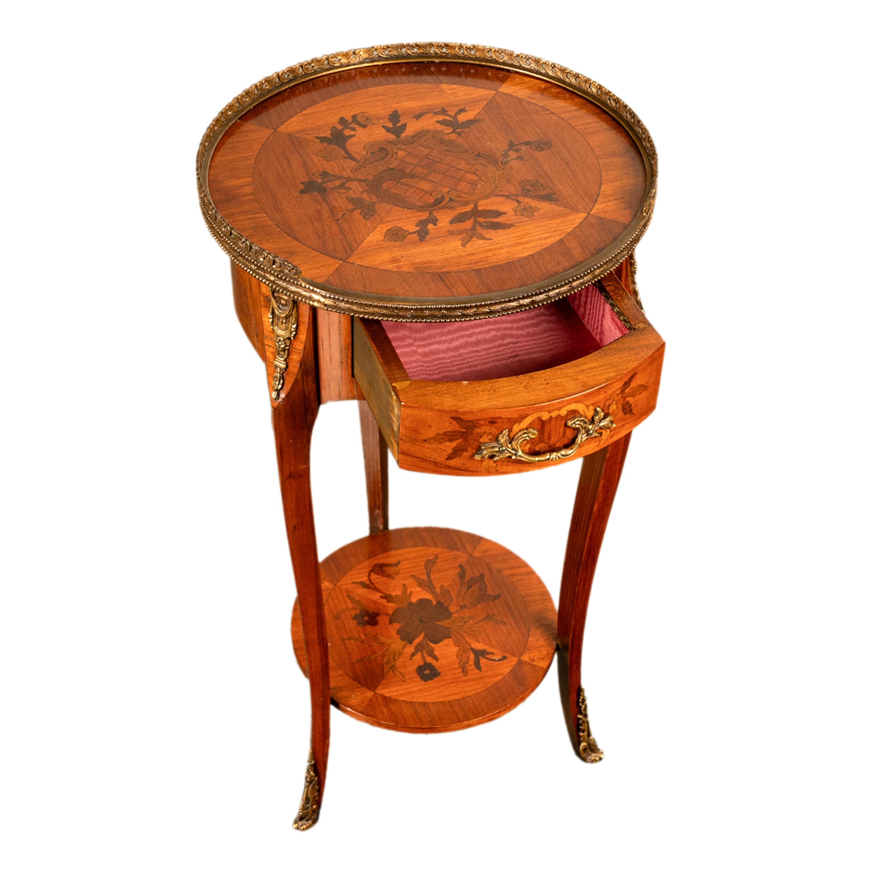 Antique French Louis XV Walnut & Ormolu Marquetry Circular Side Table Stand 1890 In Good Condition In Portland, OR