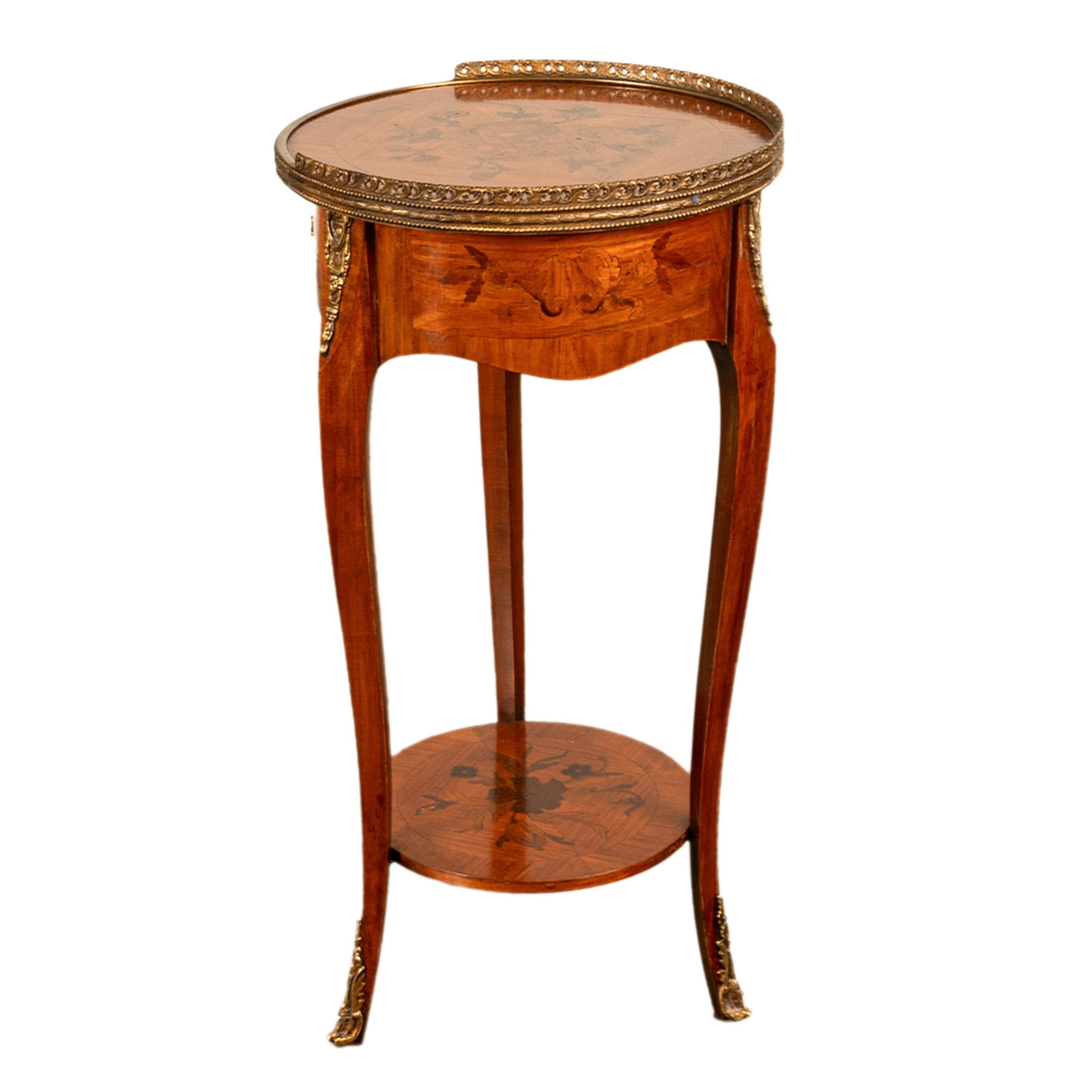 Antique French Louis XV Walnut & Ormolu Marquetry Circular Side Table Stand 1890 3