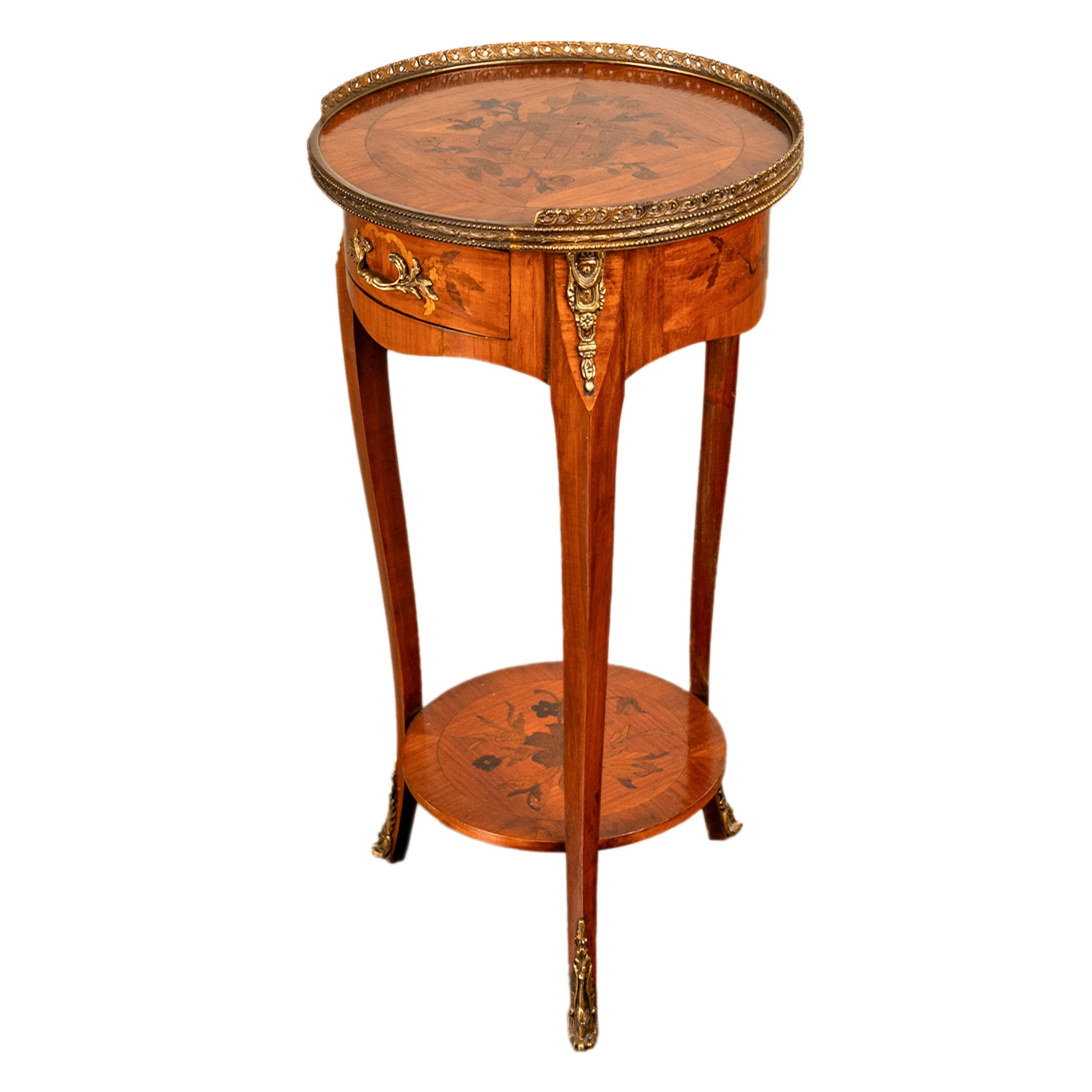Antique French Louis XV Walnut & Ormolu Marquetry Circular Side Table Stand 1890 4