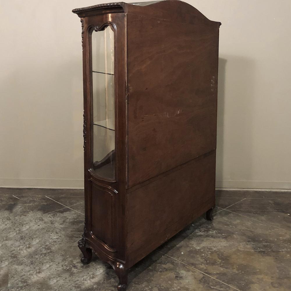 Antique French Louis XV Walnut Vitrine, Argentier For Sale 9