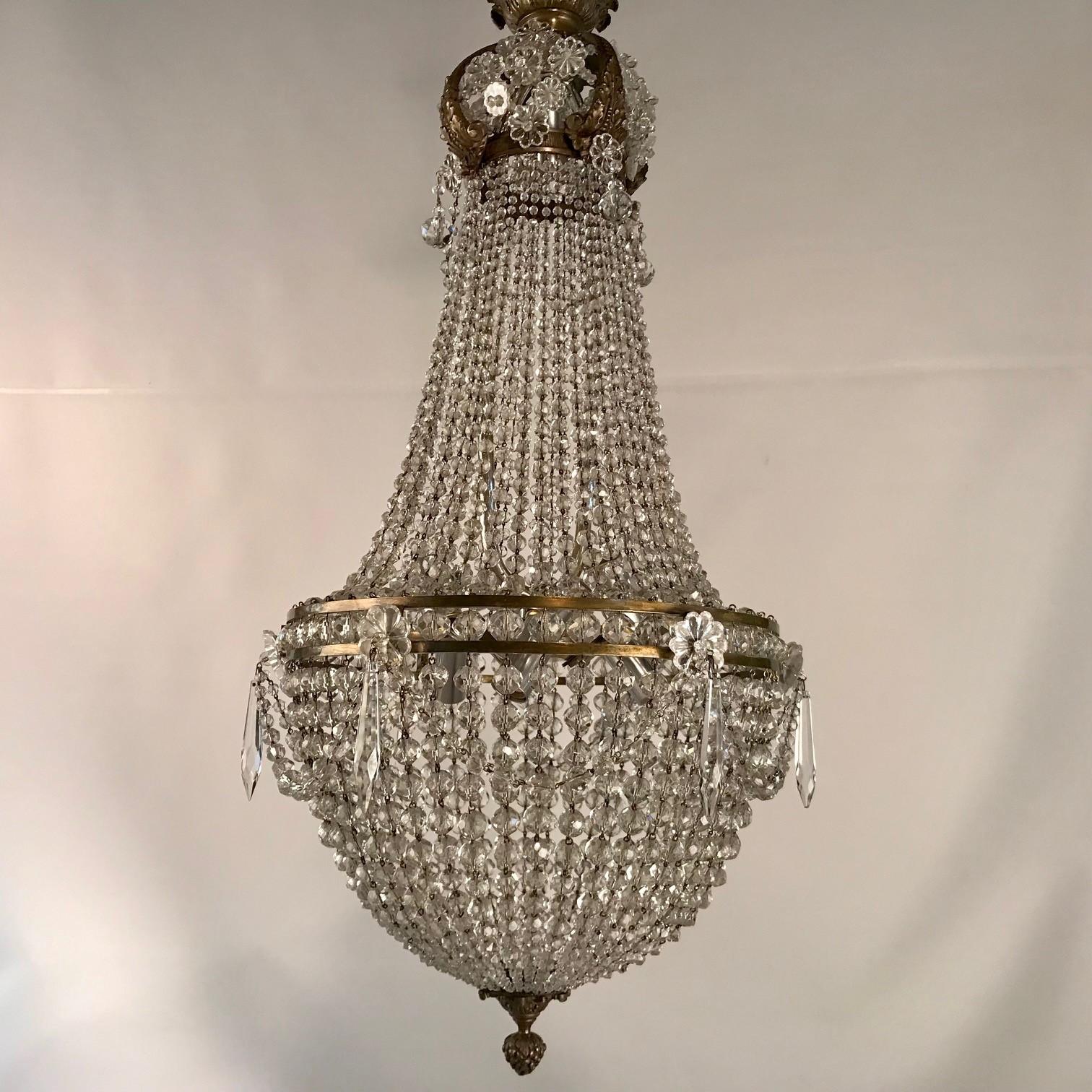 Antique French Louis XVI Basket-Shaped Chandelier For Sale 4