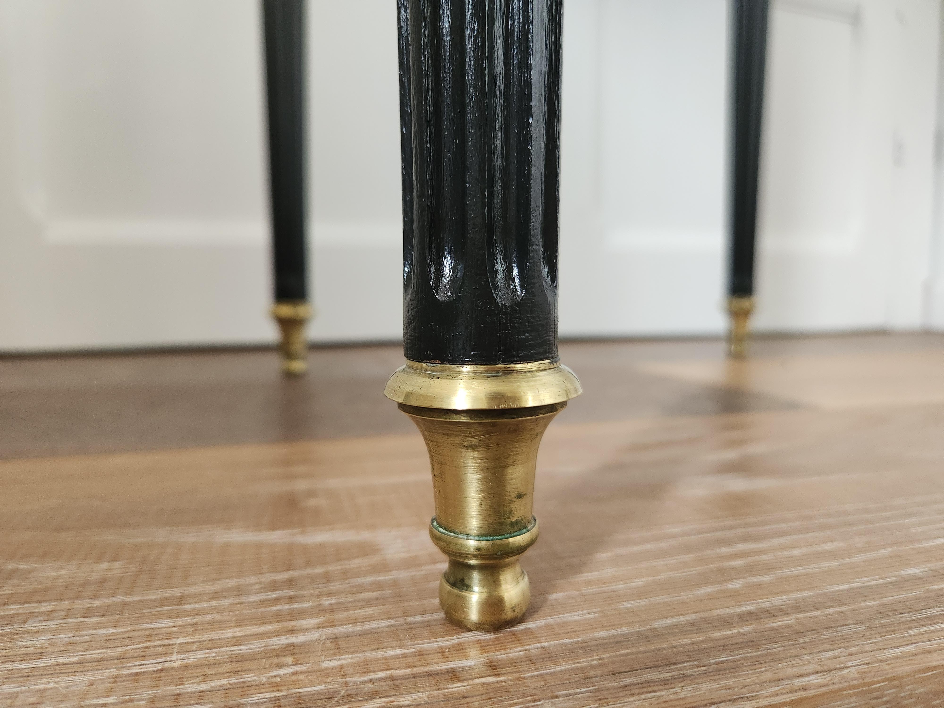 Ancienne table d'appoint Louis XVI 