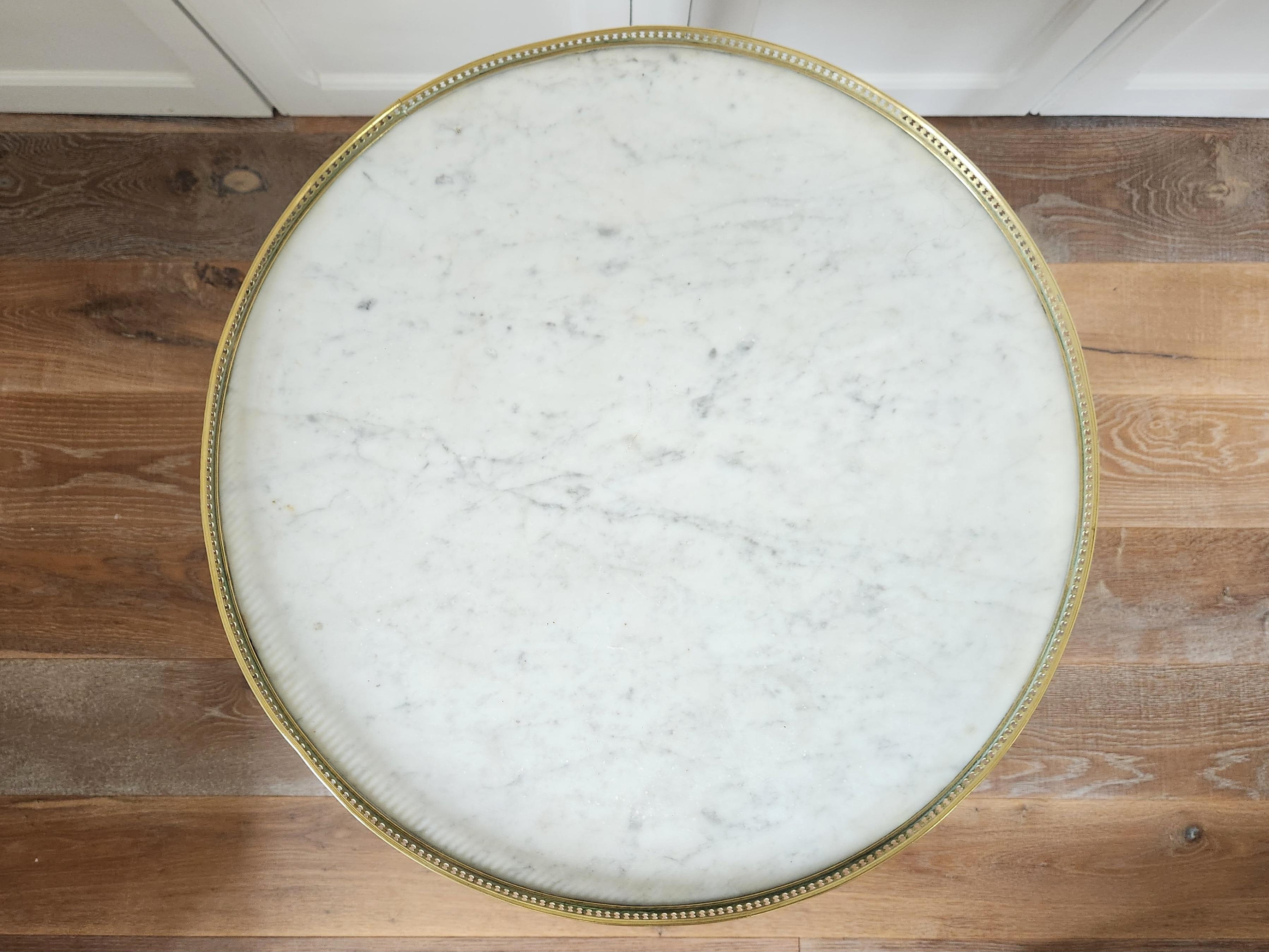 Ancienne table d'appoint Louis XVI 