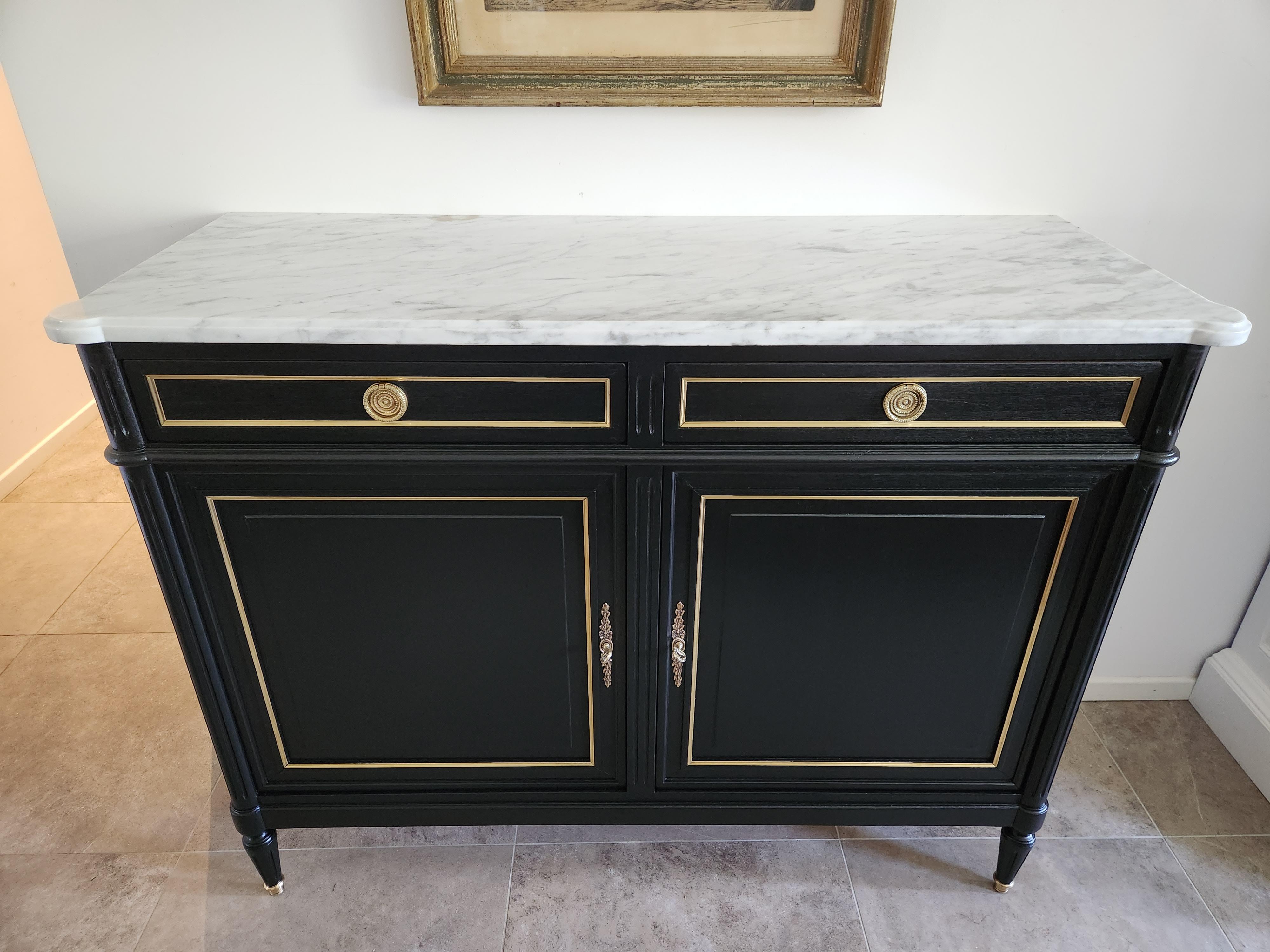 Antique French Louis XVI Buffet, Bronze & Carrara Marble In Good Condition For Sale In Senonches, Centre-Val de Loire