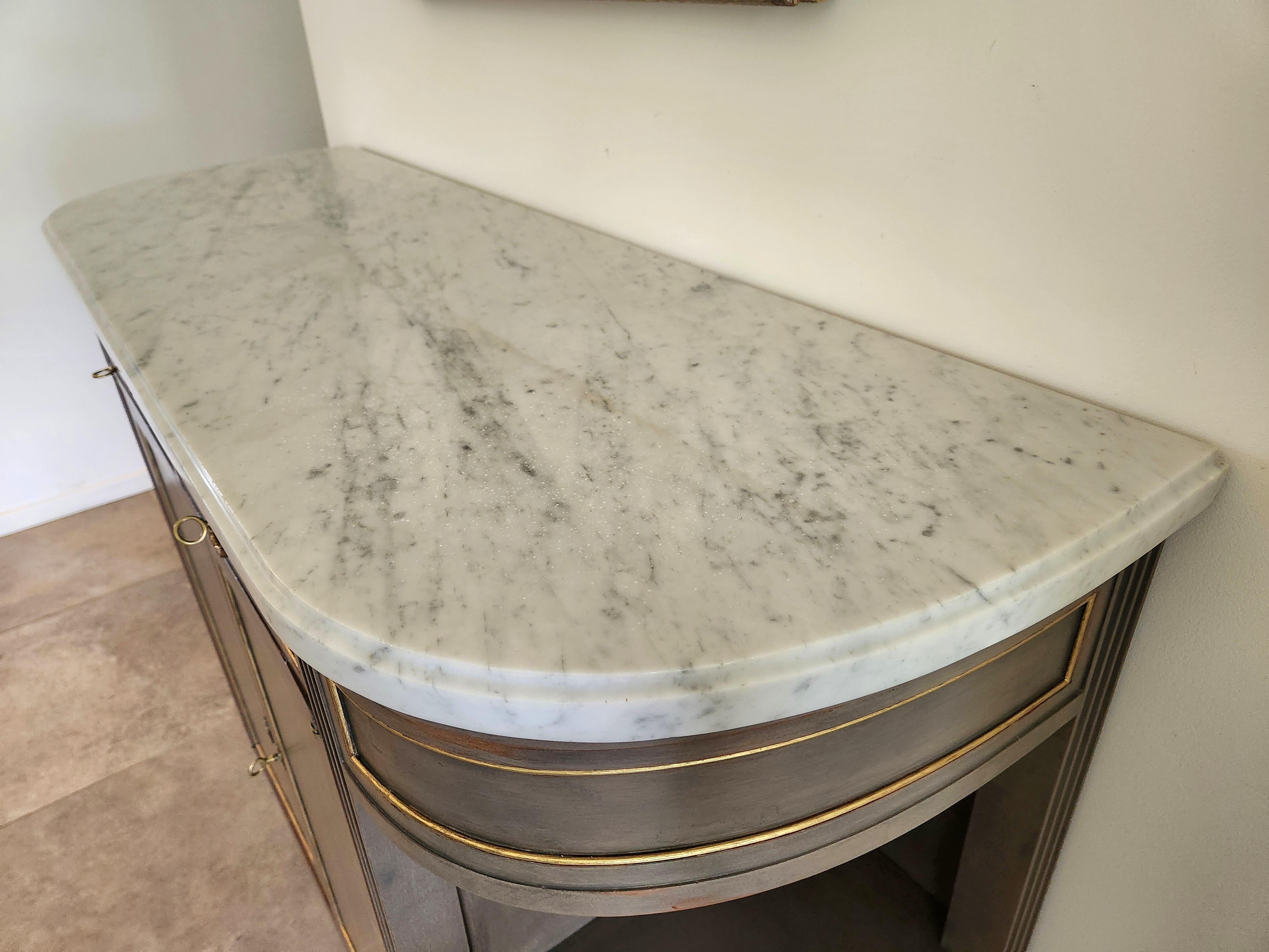Antique French Louis XVI Buffet, marmo di Carrara, dettagli in bronzo in vendita 3
