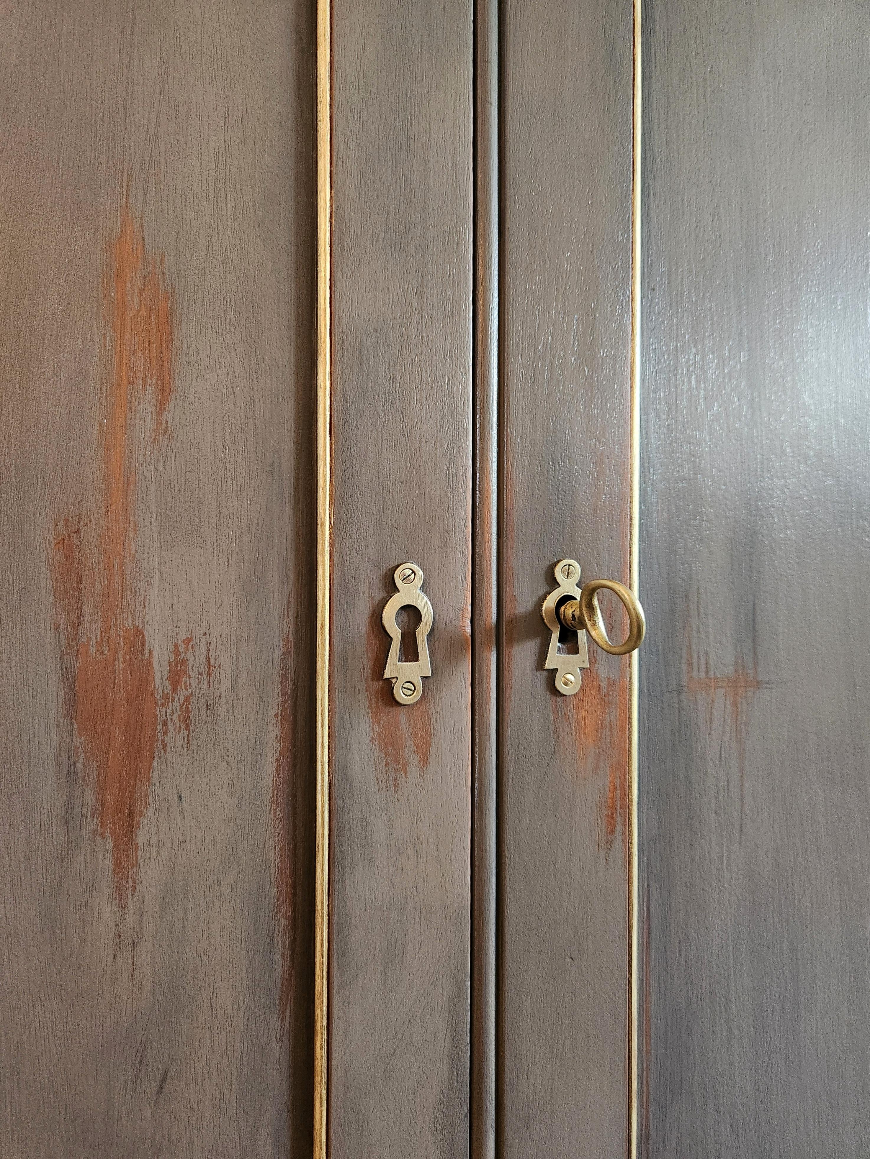 Antique French Louis XVI Buffet, marmo di Carrara, dettagli in bronzo in vendita 7