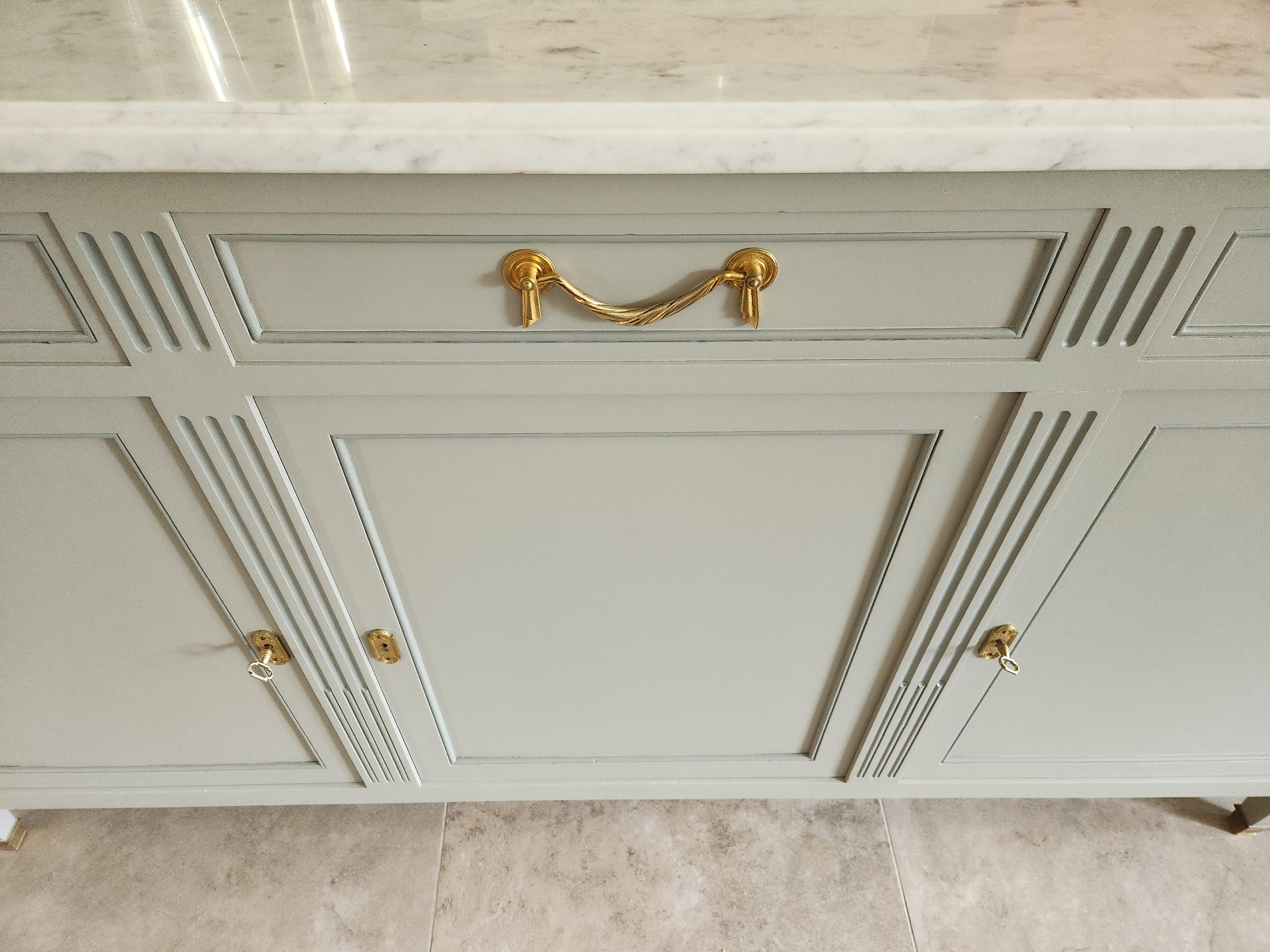 Français Antique French Louis XVI Buffet, Carrara Marble en vente