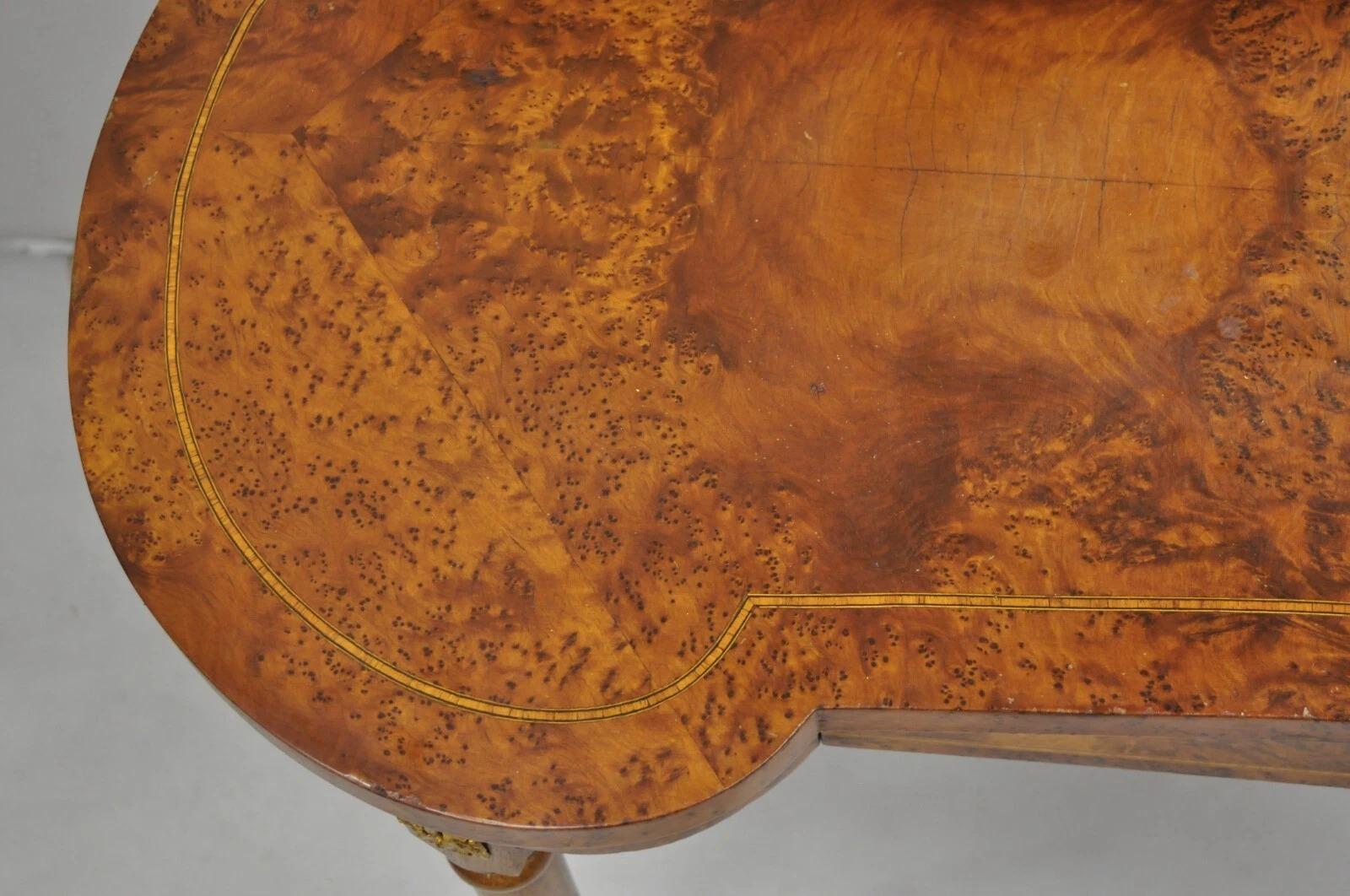Antique French Louis XVI Burlwood Kidney Shaped Vanity Dressing Table w/ Mirror Bronce en venta