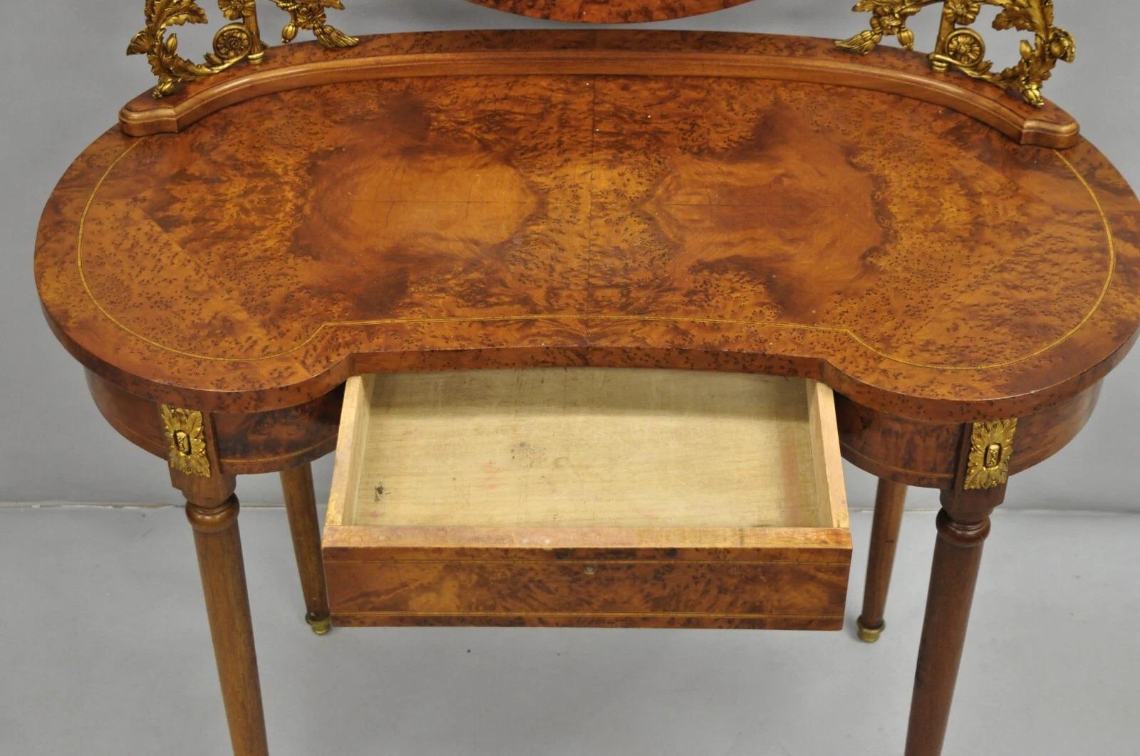 Antique French Louis XVI Burlwood Kidney Shaped Vanity Dressing Table w/ Mirror en venta 1