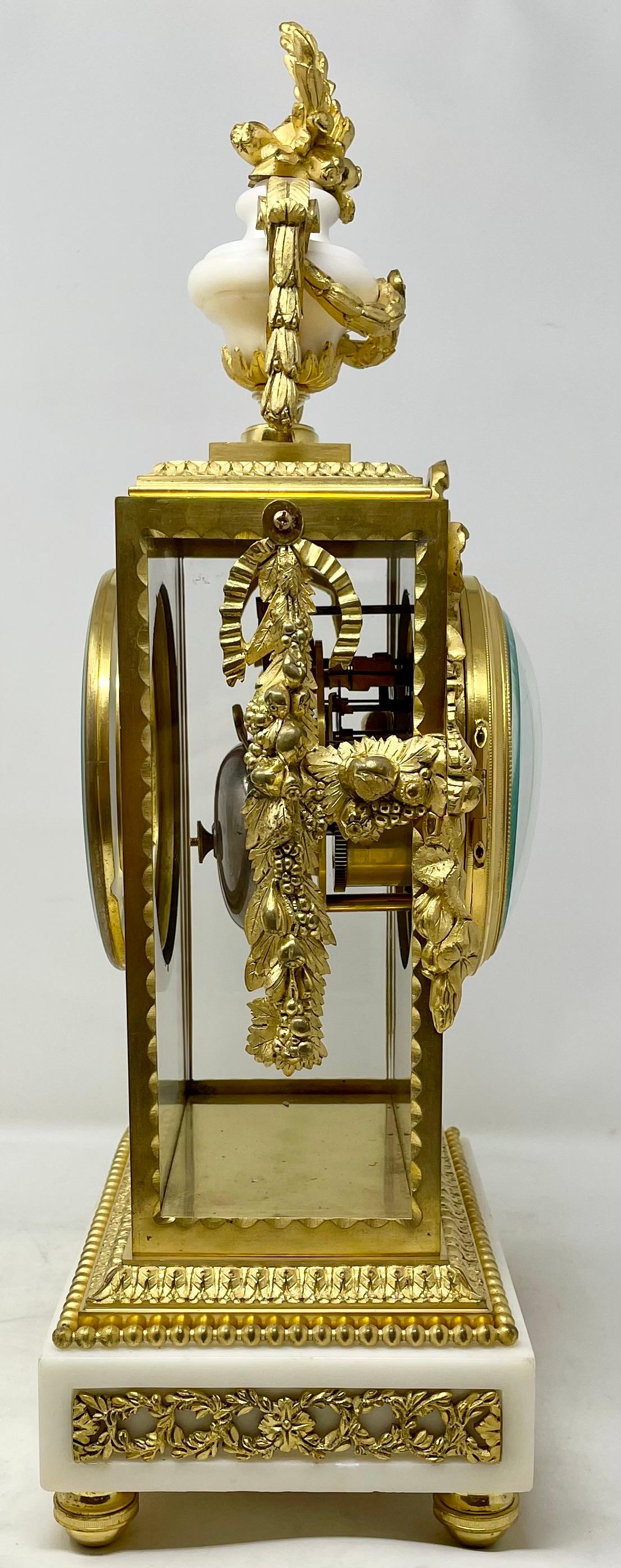 Antiguo Juego de Reloj D'Oré Francés Luis XVI de Mármol de Carrara y Bronce, Circa 1890. en venta 1