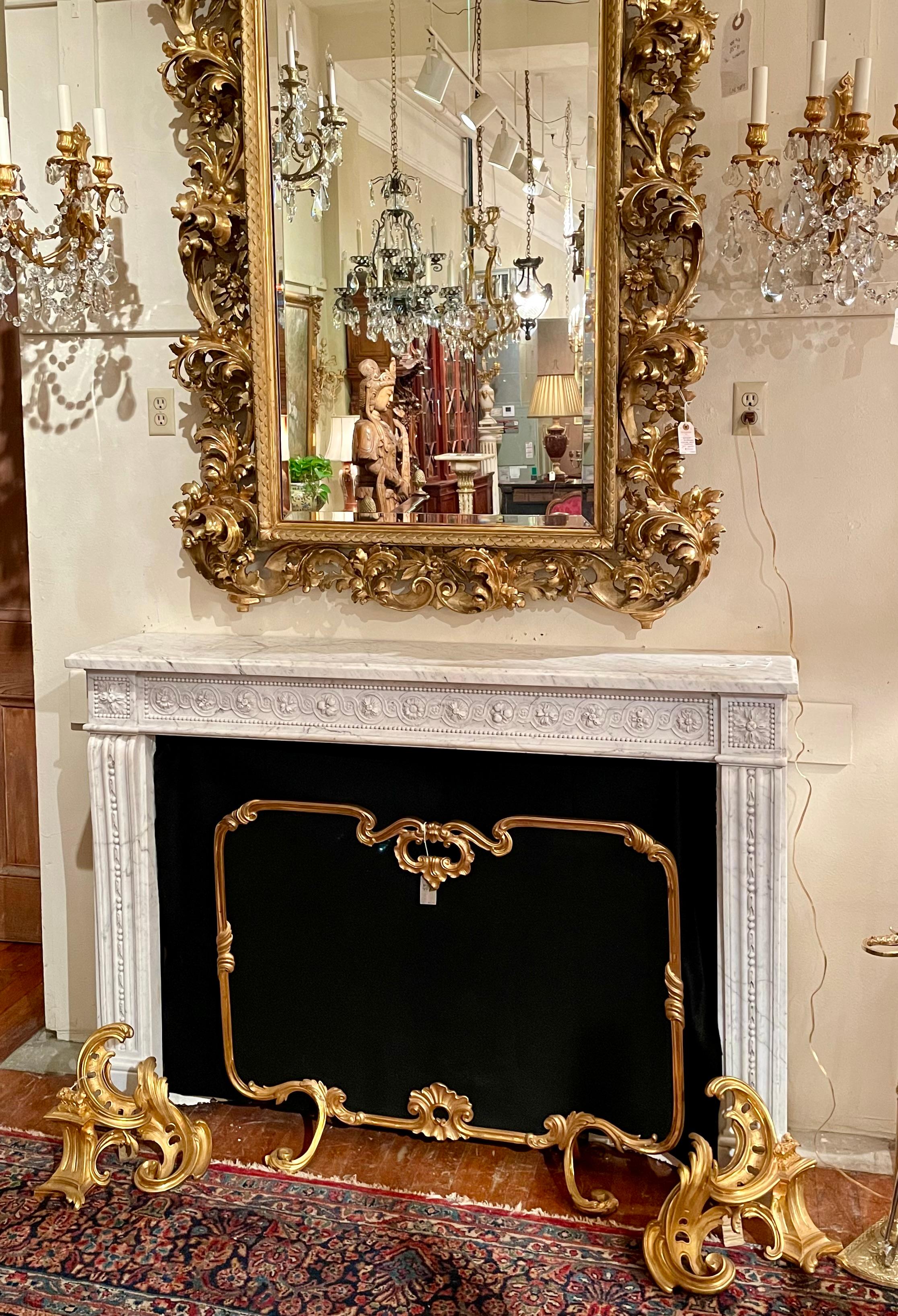 Cheminée ancienne en marbre de Carrare Louis XVI, Circa 1860-1880. en vente 1