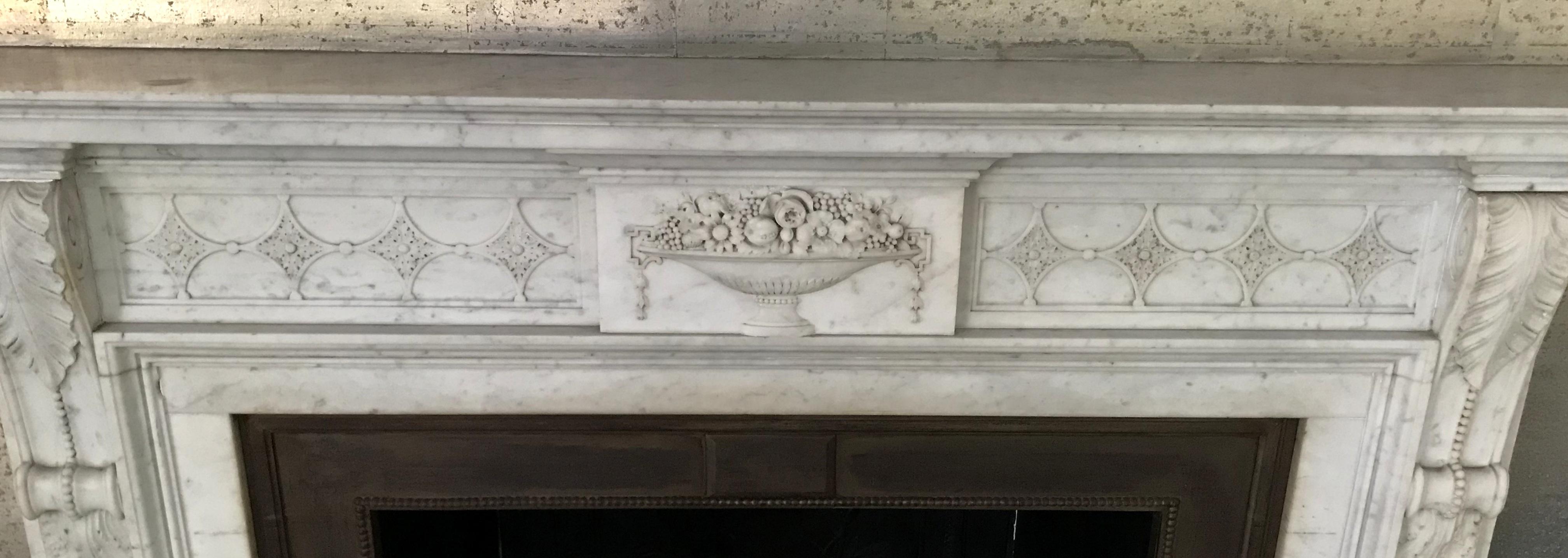 Antique French Louis XVI Carved Marble Fireplace Mantel Surround Bronze Insert In Good Condition In Roslyn, NY