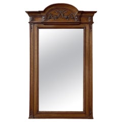 Antique French Louis XVI Specchio in noce intagliato