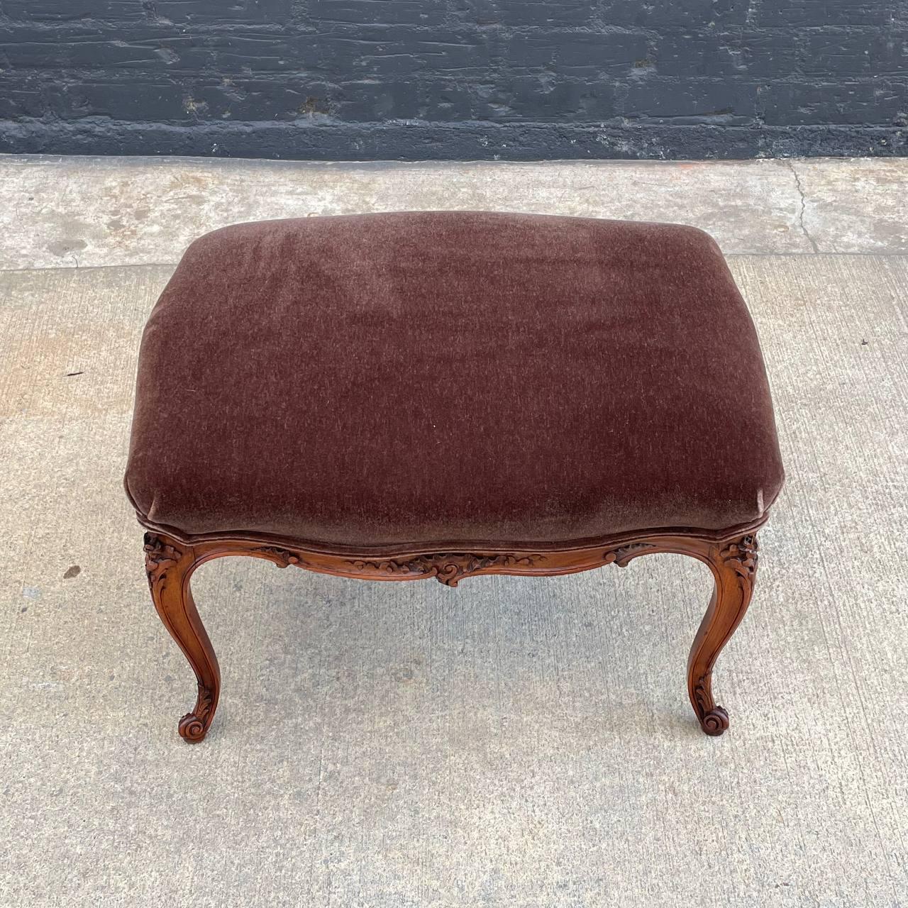Antique French Louis XVI carved wood & Mohair stool

Designer: Unknwon
Country: France
Manufacturer: Unknown
Materials: Carved Wood, Leather
Style: French Louis XVI
Year: 1920s

$1,295 

Dimensions:
17.50”H x 28”W x 22”D.