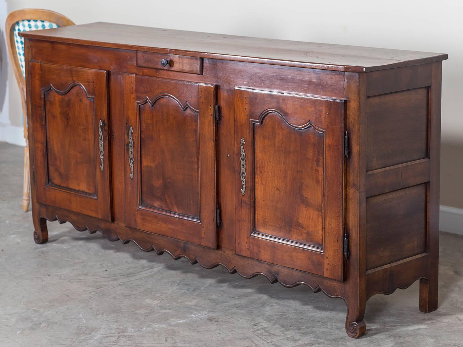 Carved Antique French Louis XVI Cherrywood Buffet Credenza Enfilade, France, circa 1780 For Sale