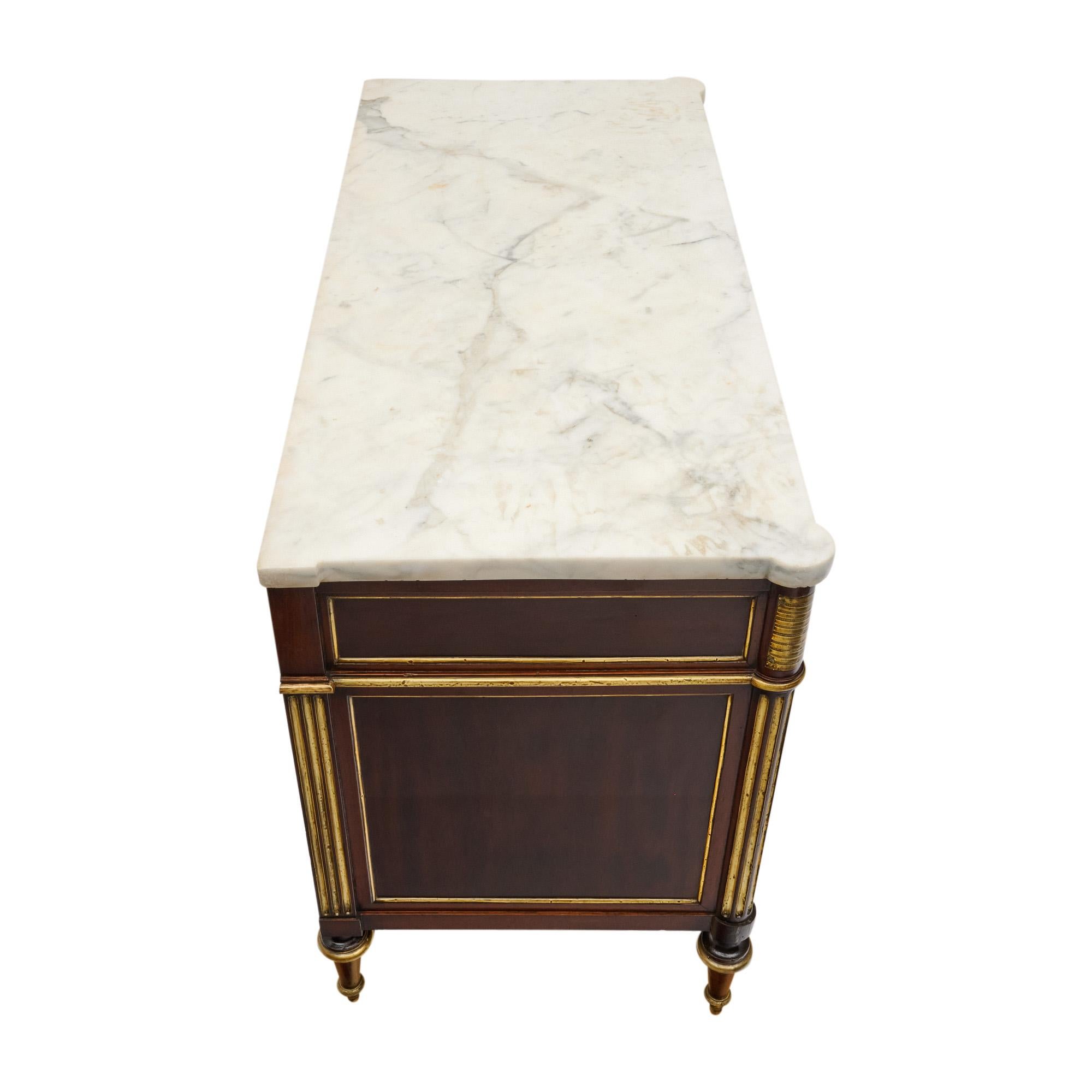 Antique French Louis XVI Chest in vendita 1