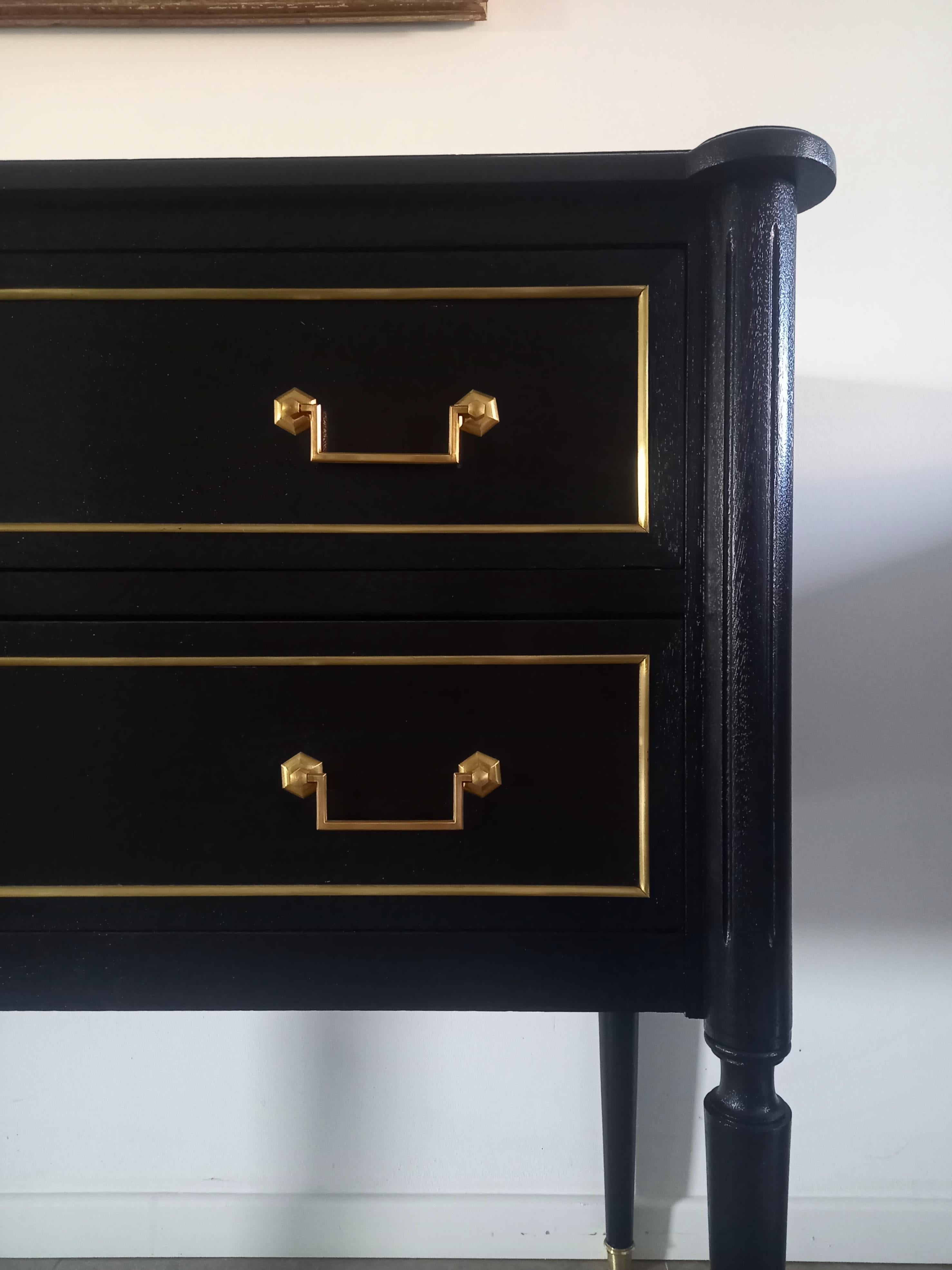 Antique French Louis XVI Chest of Drawers Commode, Bronze and Brass For Sale 1