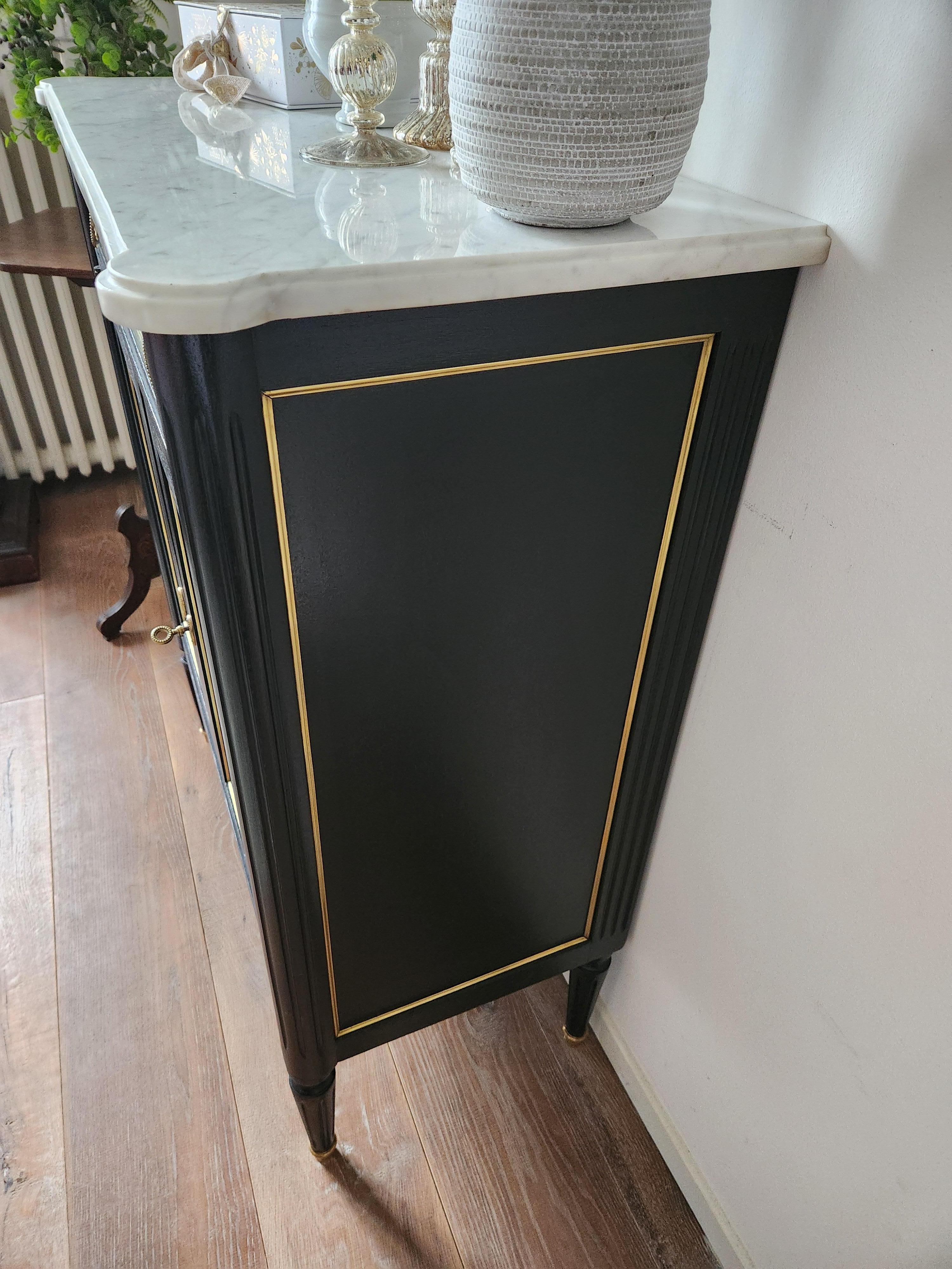 Marmo di Carrara Antique French, Cassettiera Luigi XVI Commode Buffet Bar in vendita