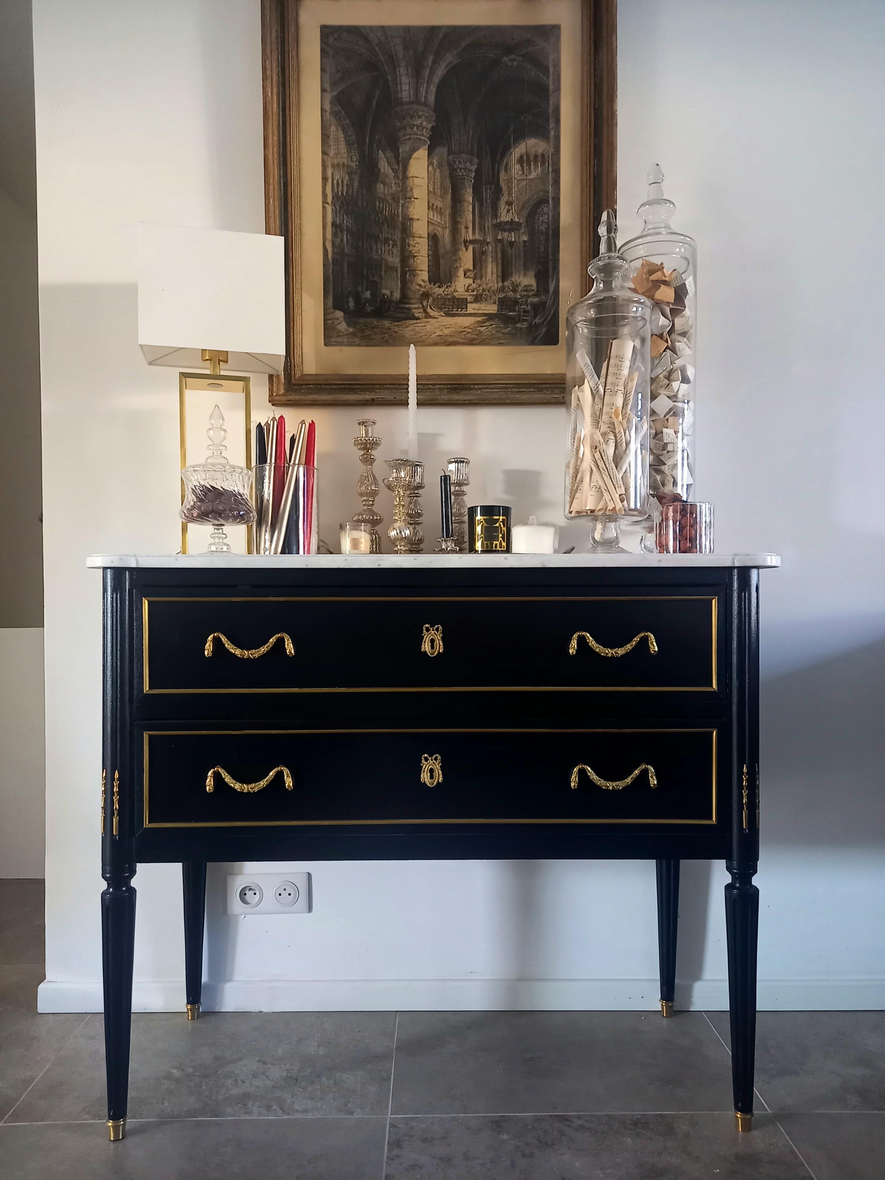 Antique French Louis XVI Chest of Drawers Commode Carrara Marble, Bronze & Brass For Sale 6