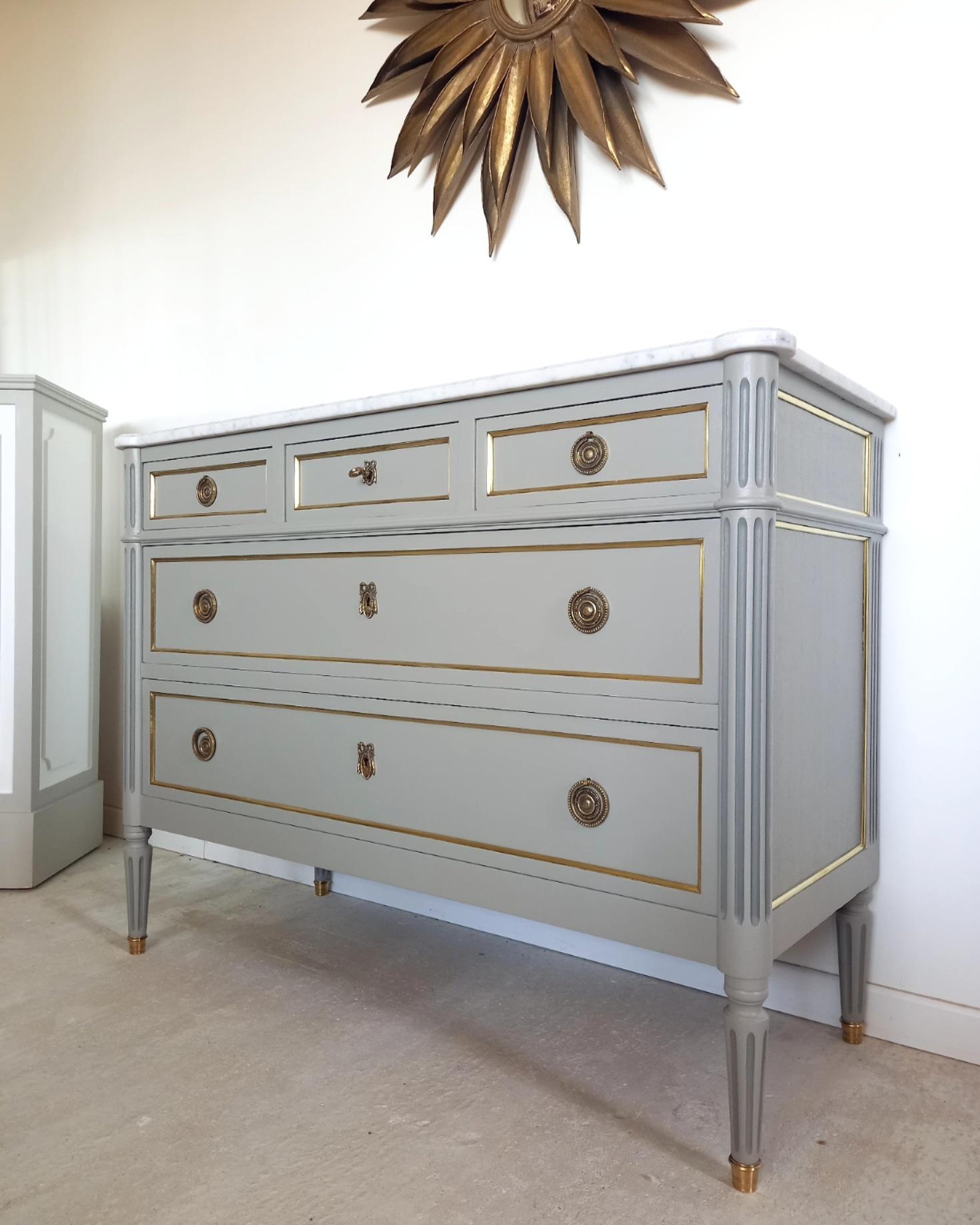 Antique French, Louis XVI Chest of Drawers Commode, Carrara Marble & Bronze For Sale 7