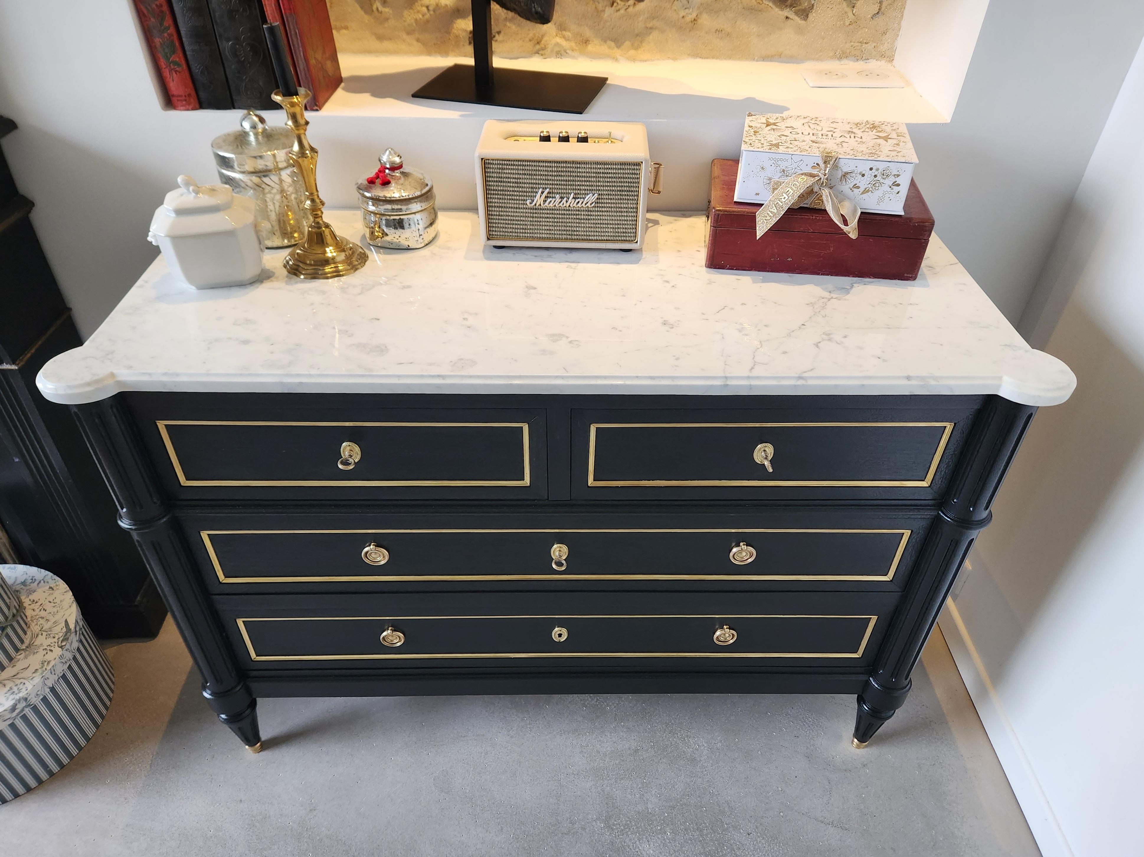 Antique French, Louis XVI Chest of Drawers Commode, Carrara Marble & Bronze For Sale 1