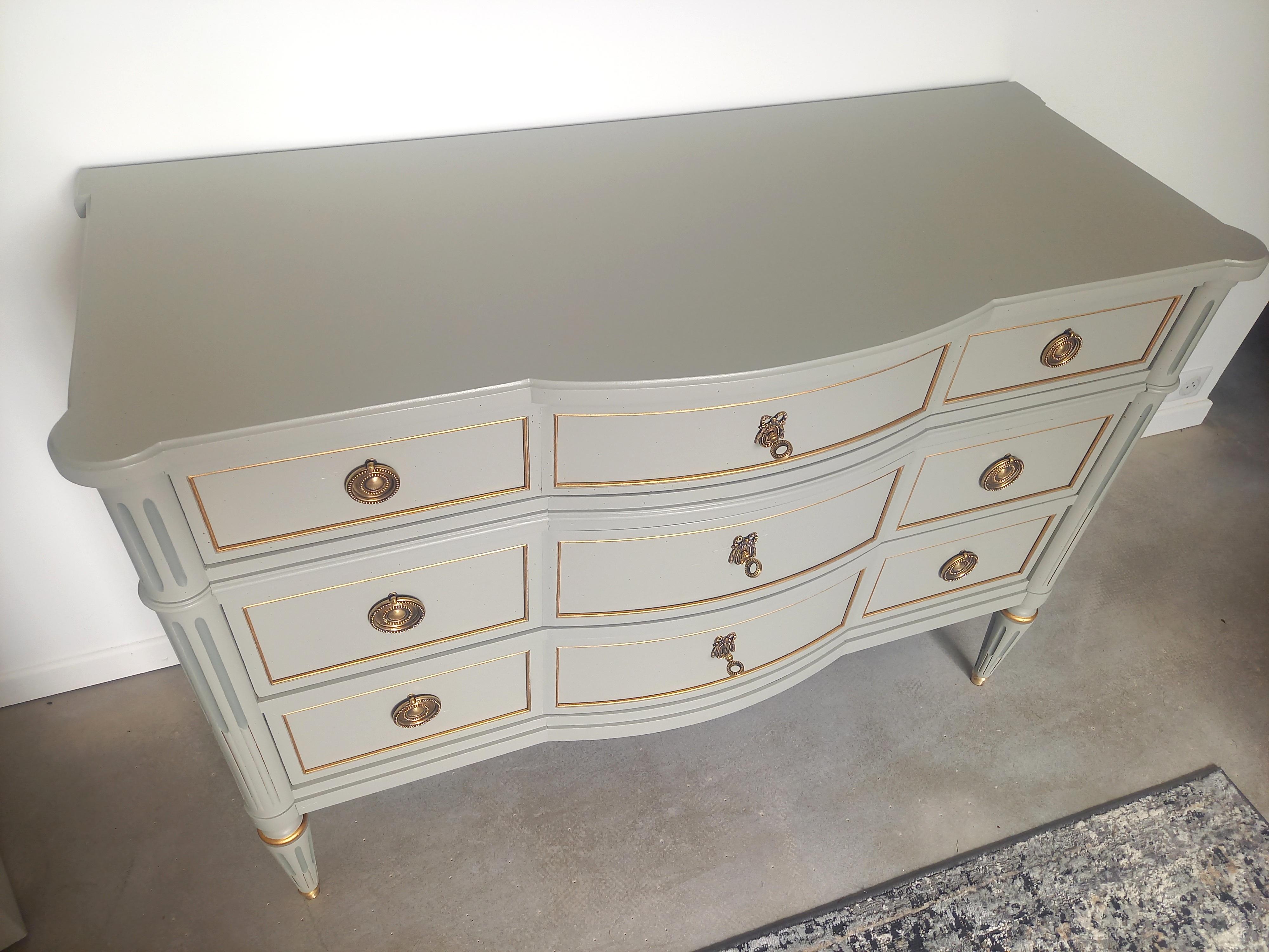 Antique French Louis XVI Chest Of Drawers Commode For Sale 6