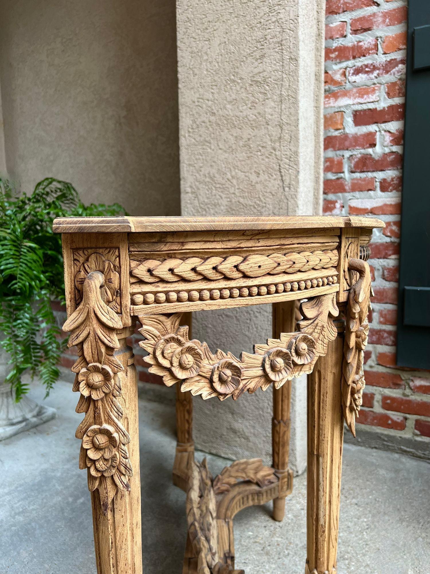 Antique French Louis XVI Console Table Foyer Demilune Carved Bleached Wood c1890 For Sale 10