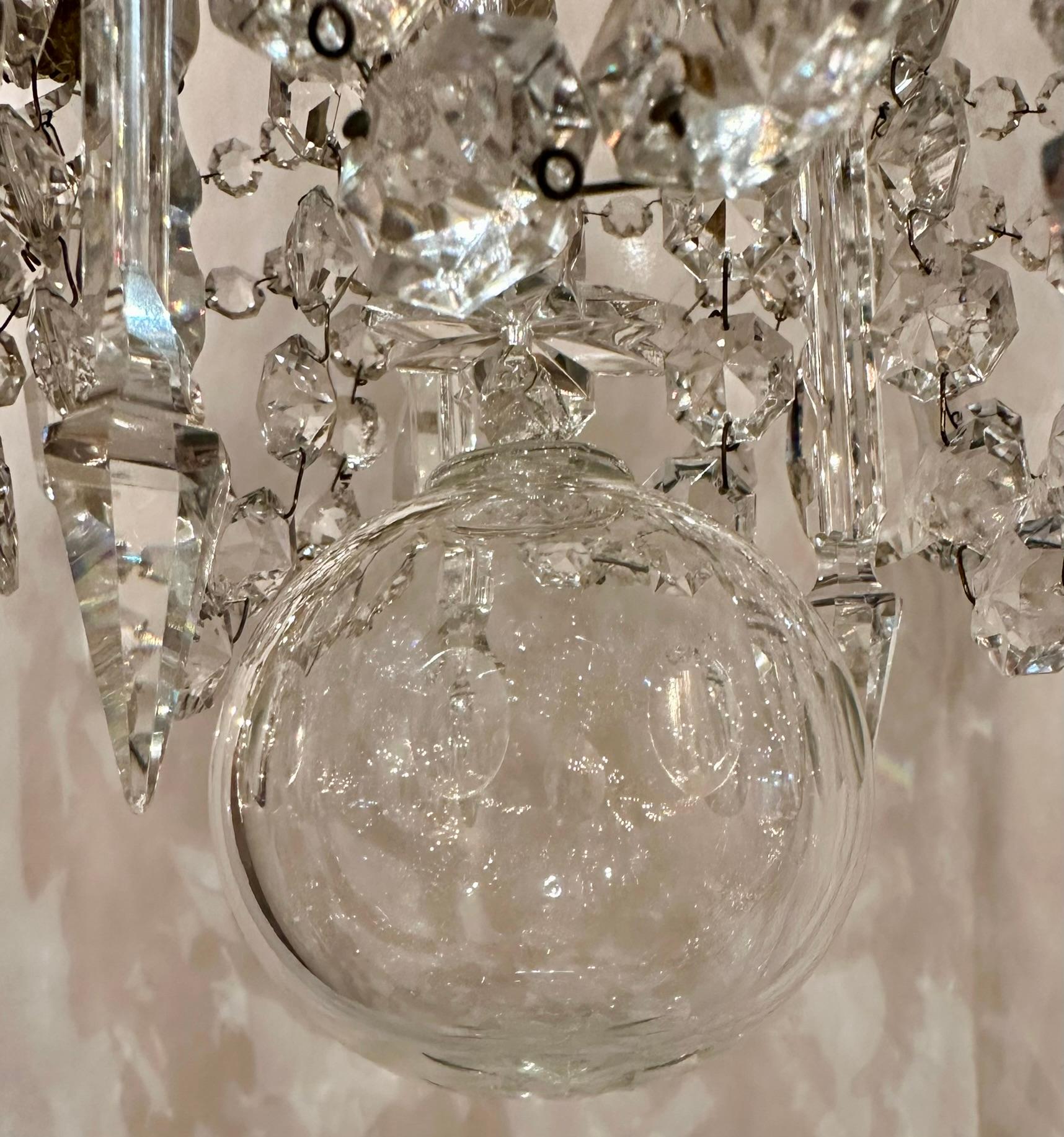 Lustre ancien en cristal de Louis XVI et bronze doré à 18 lumières, Circa 1890 en vente 4